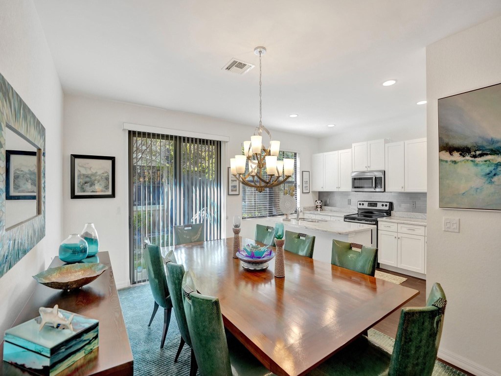 1042 NW 33rd Mnr 1042