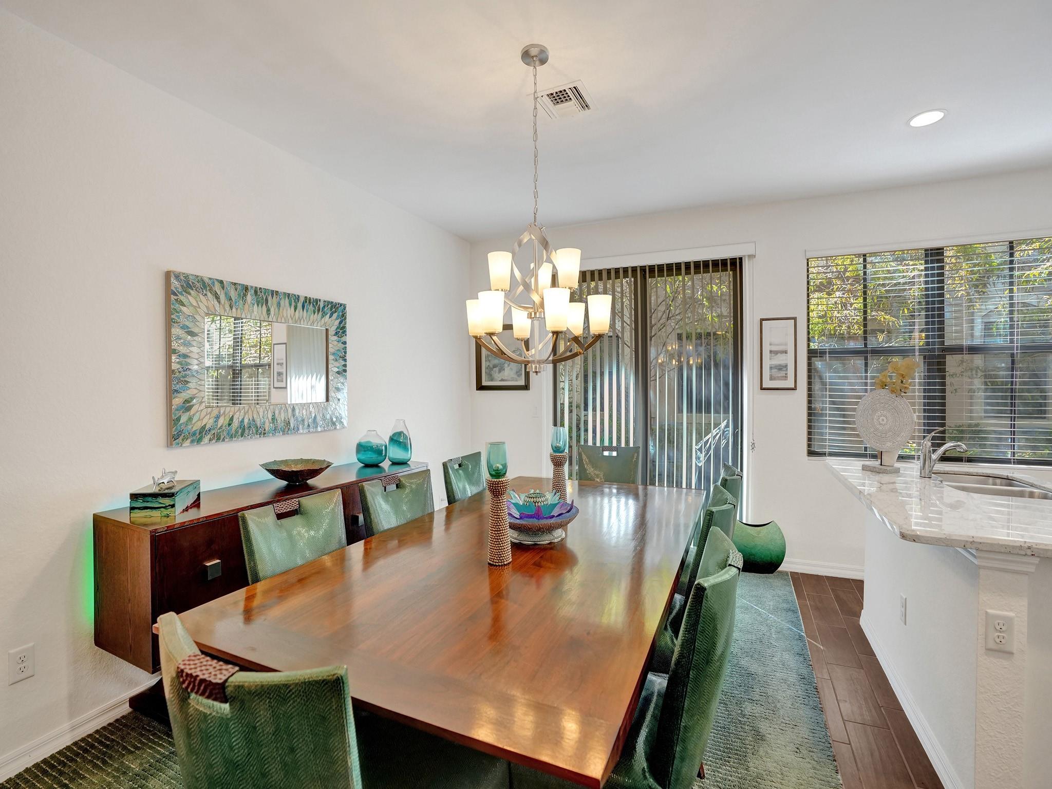 1042 NW 33rd Mnr 1042