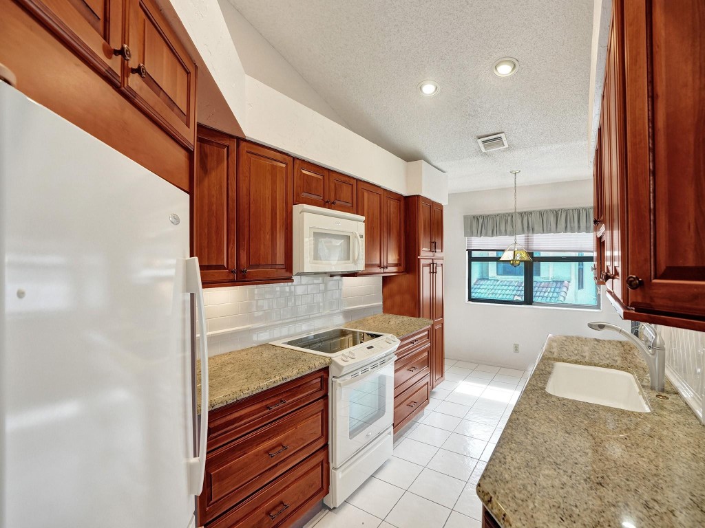 3400 Water Oak Dr 1501