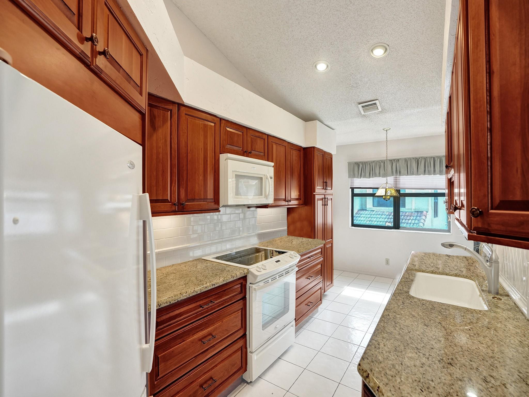 3400 Water Oak Dr 1501