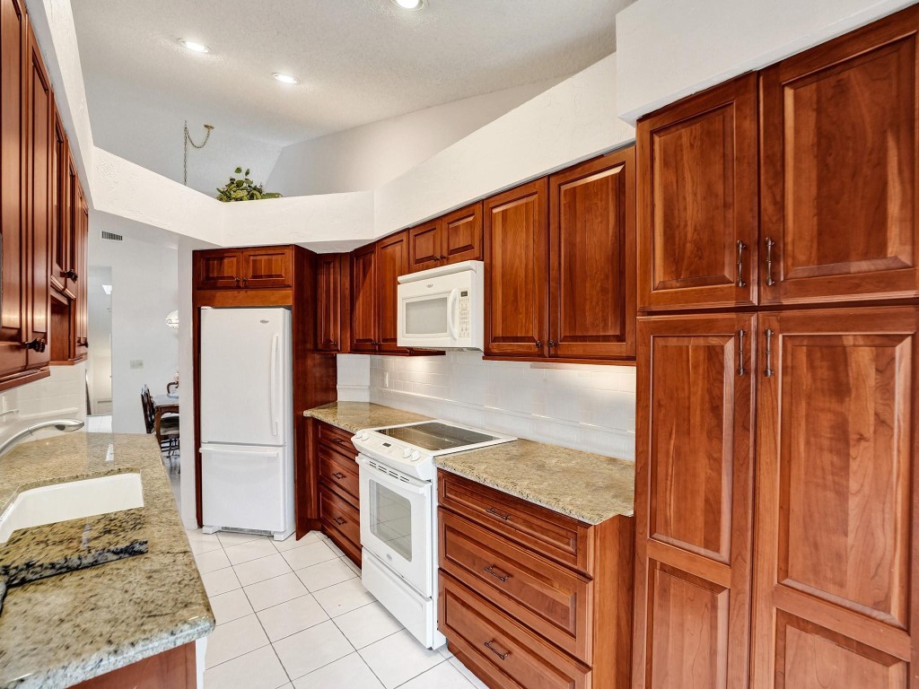 3400 Water Oak Dr 1501