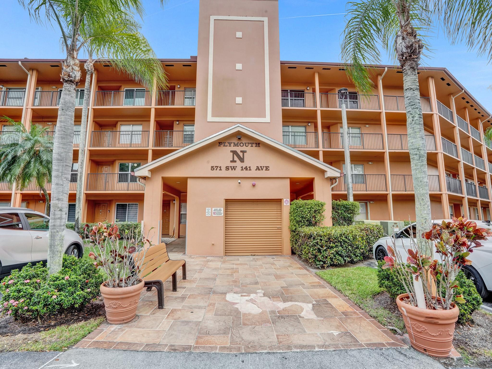 571 SW 141st Ave 407N