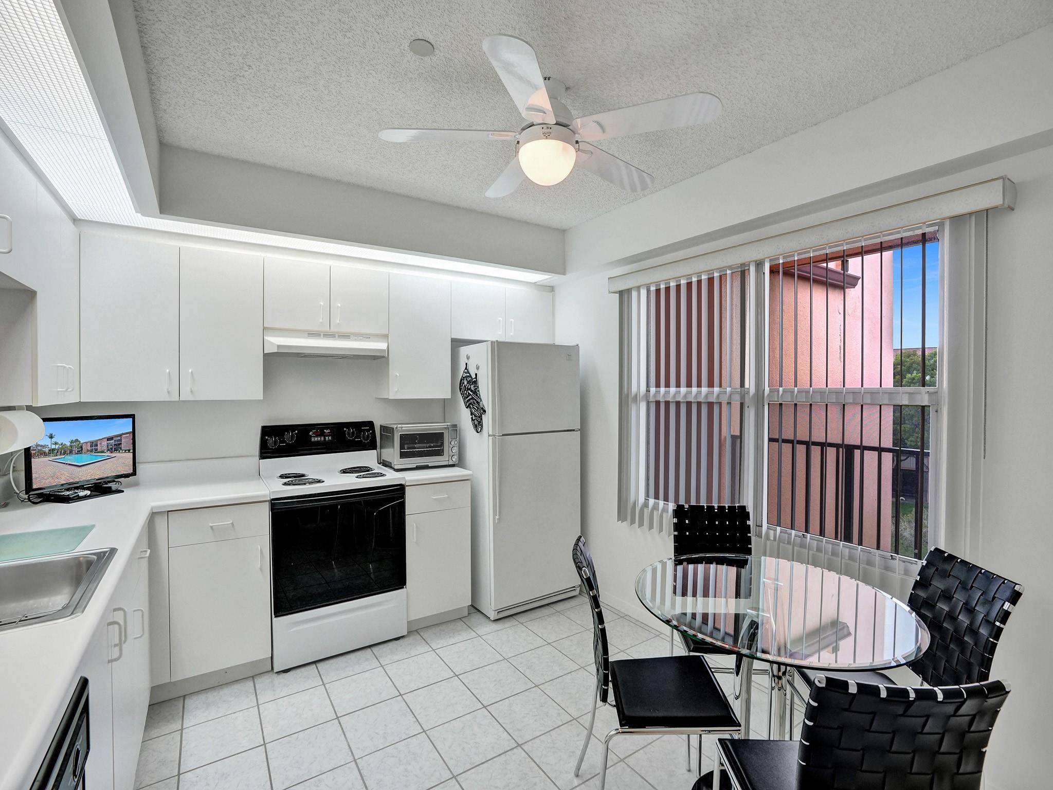 571 SW 141st Ave 407N