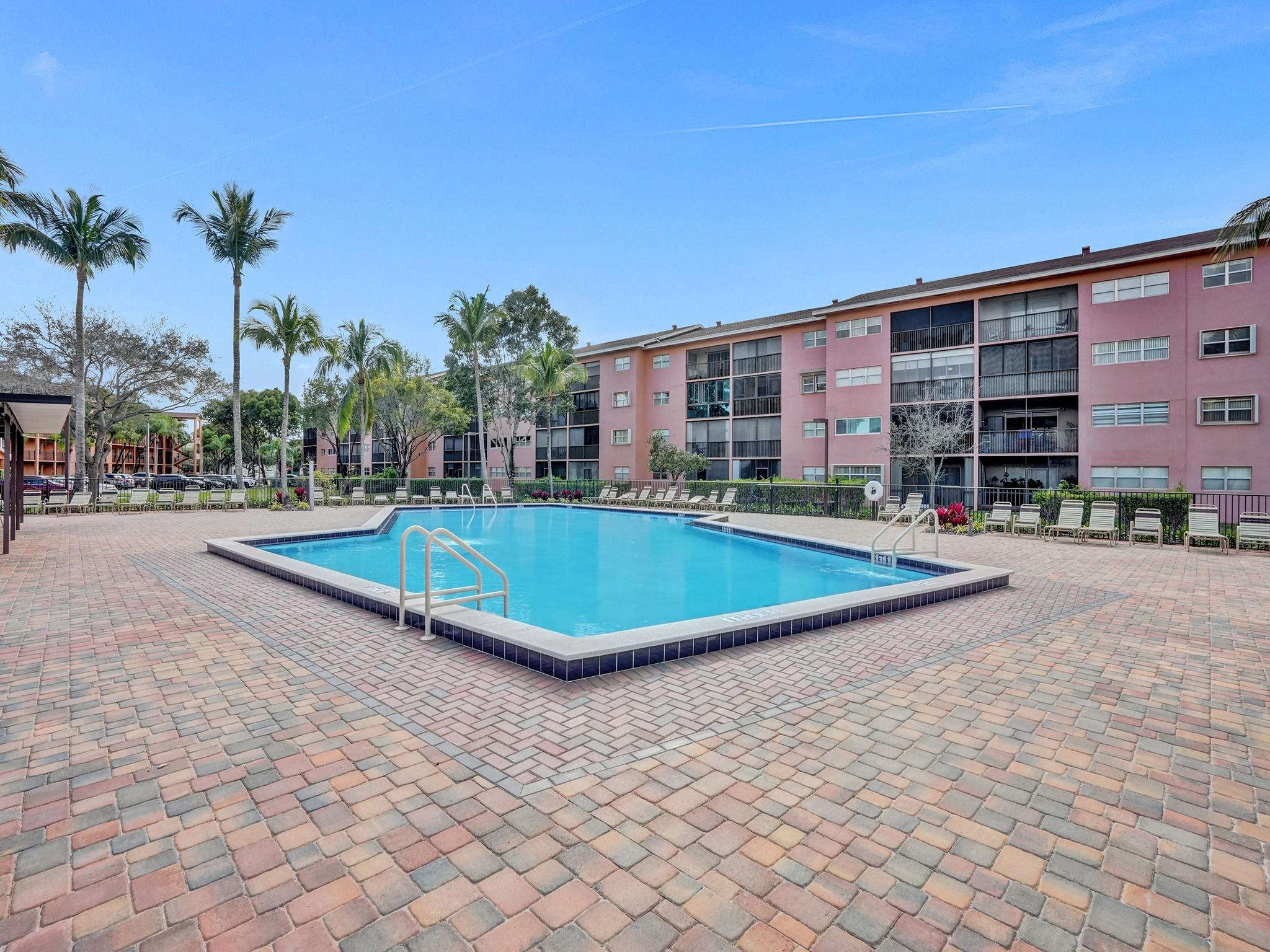 571 SW 141st Ave 407N