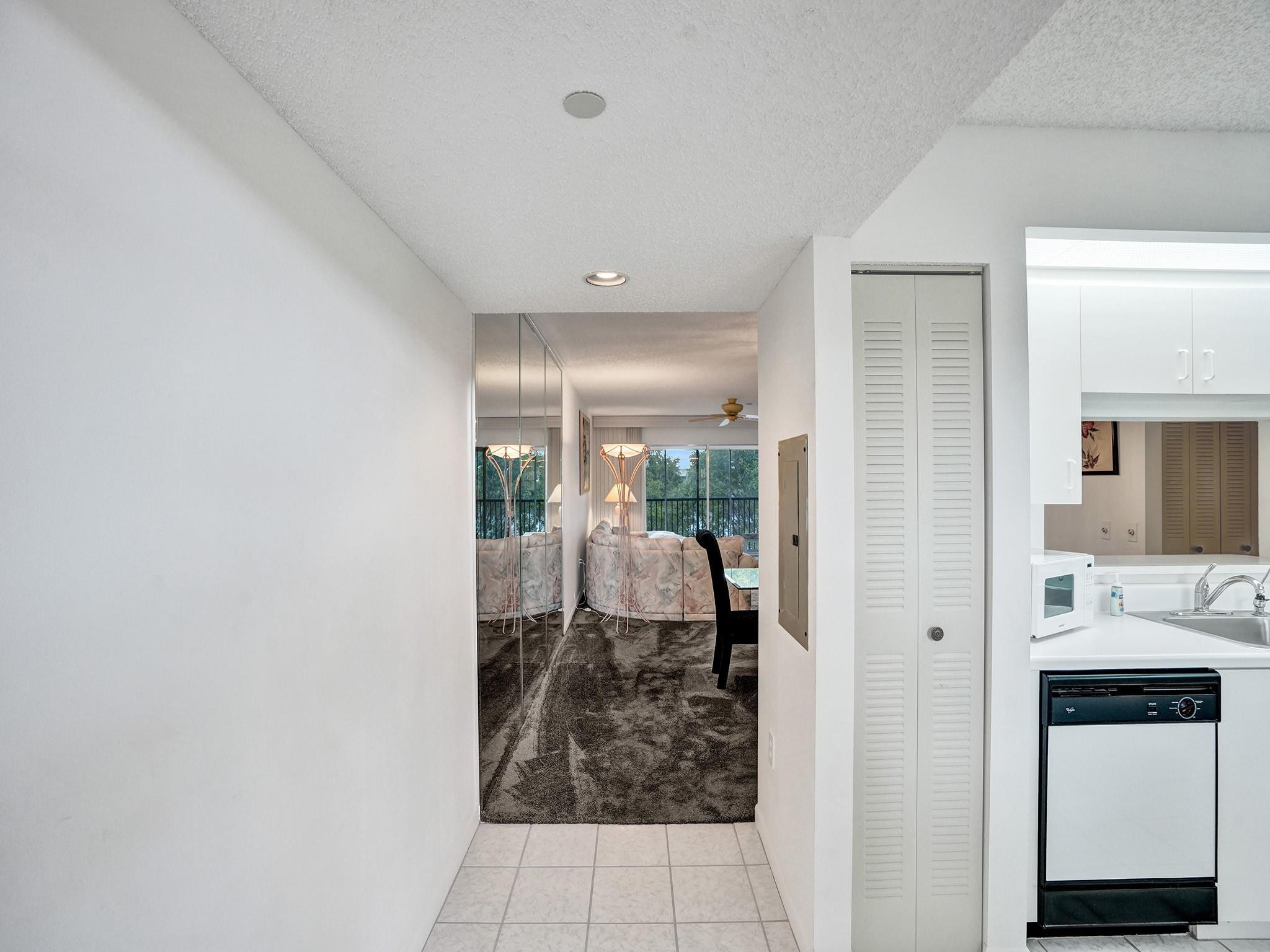 571 SW 141st Ave 407N