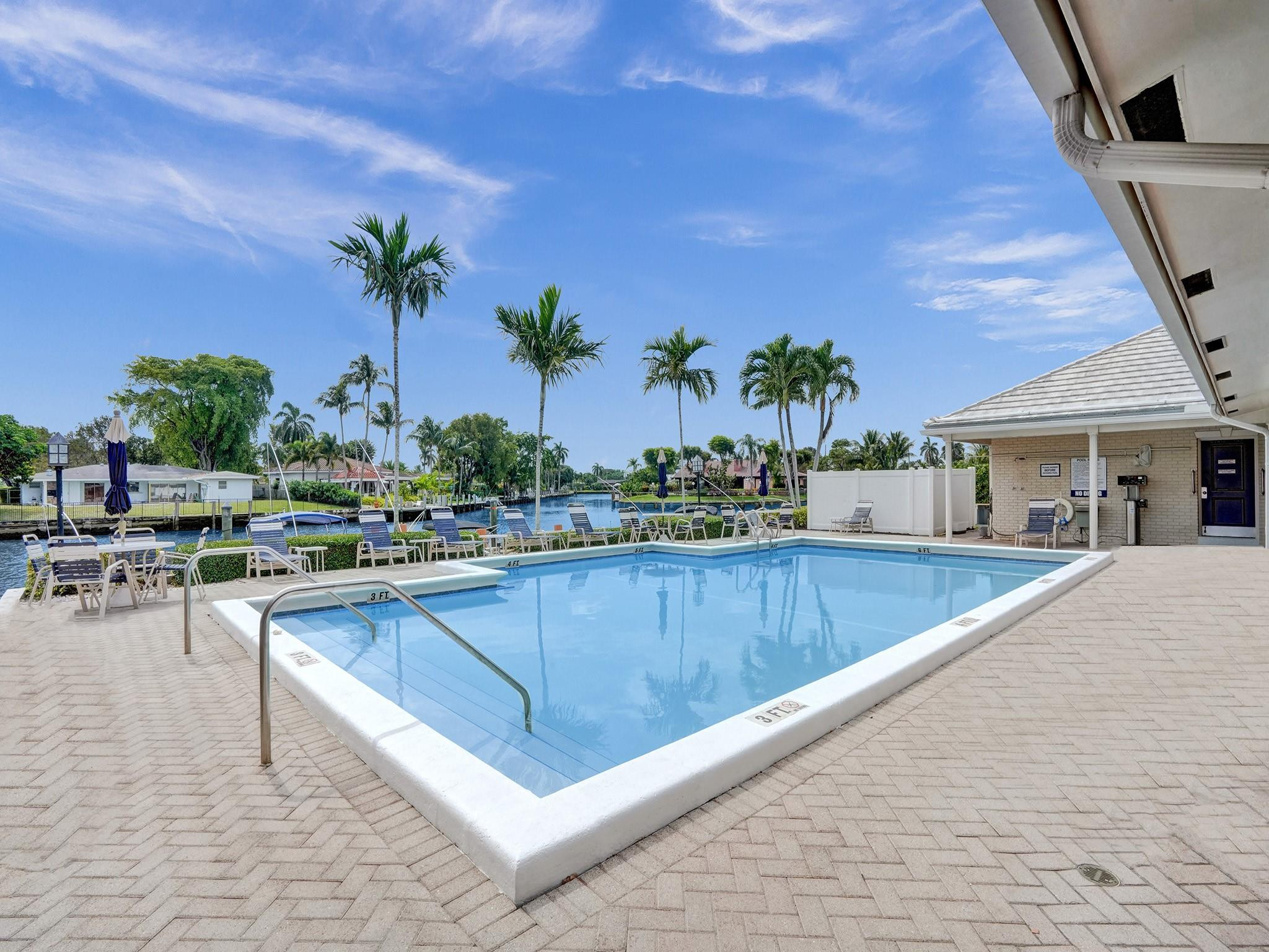 170 Cypress Club Dr 704