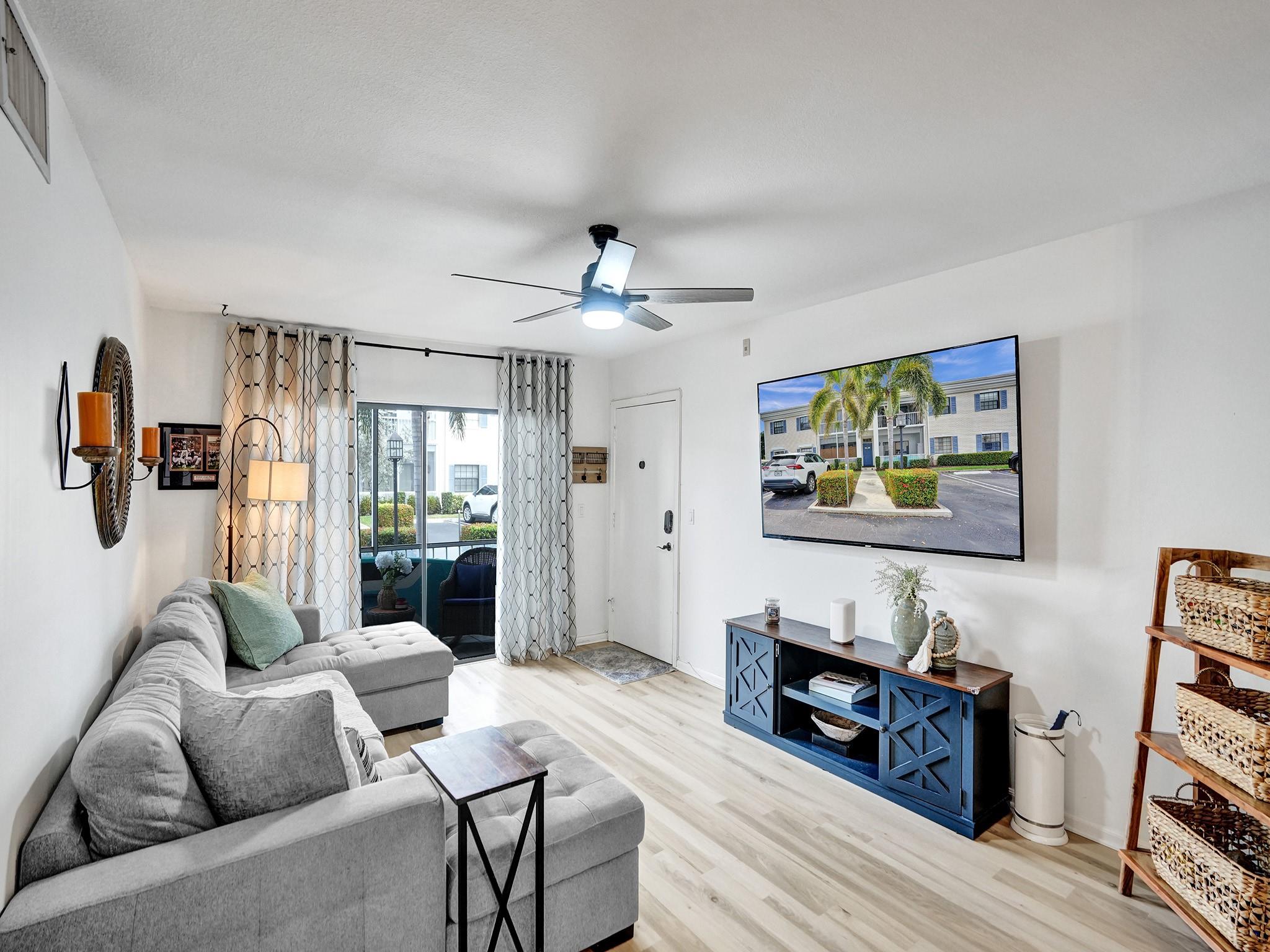 170 Cypress Club Dr 704