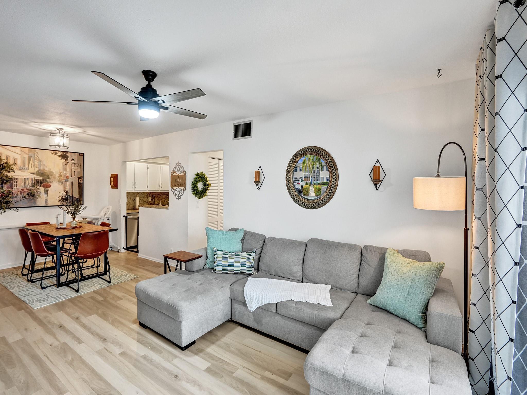 170 Cypress Club Dr 704