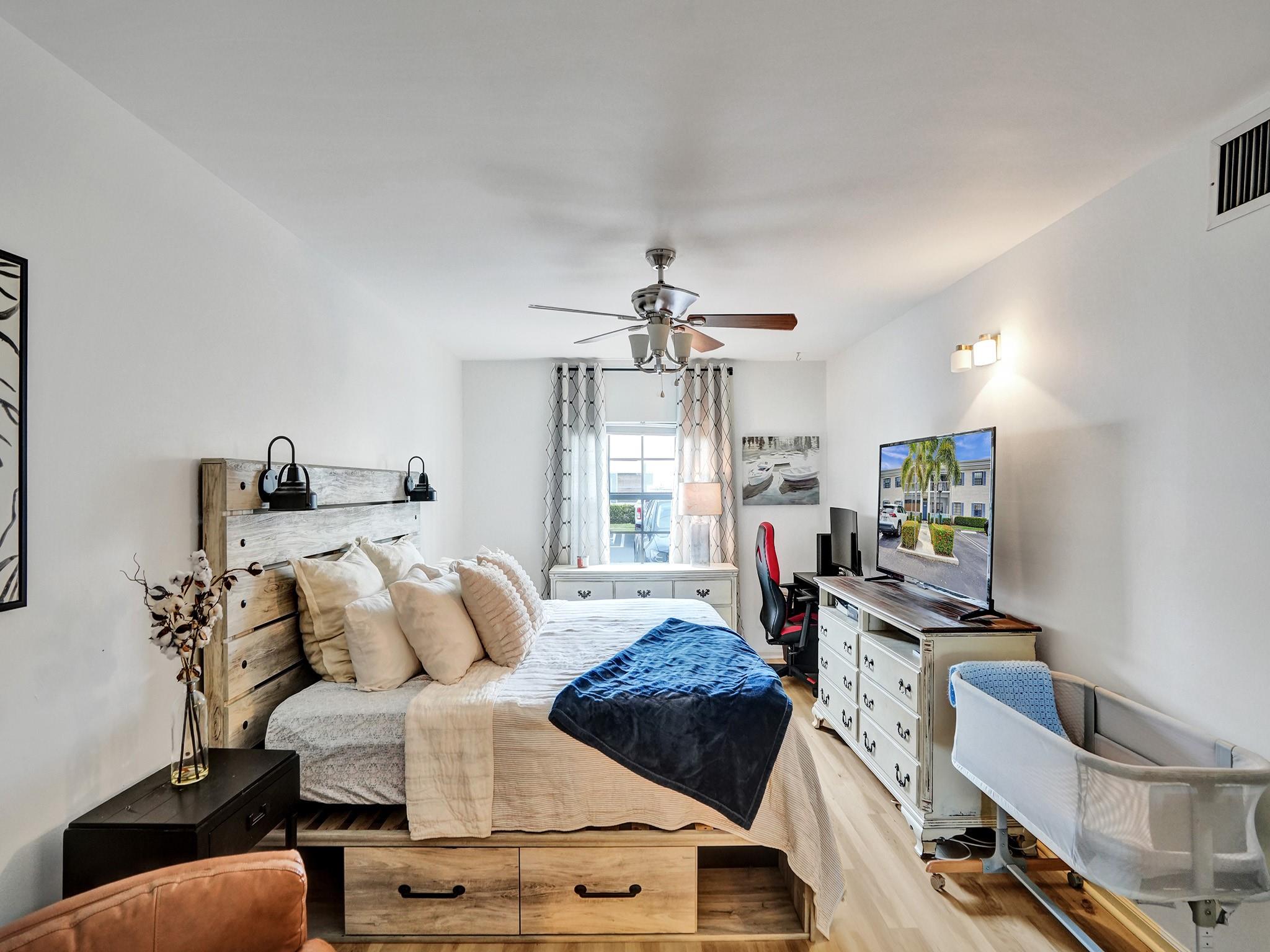 170 Cypress Club Dr 704