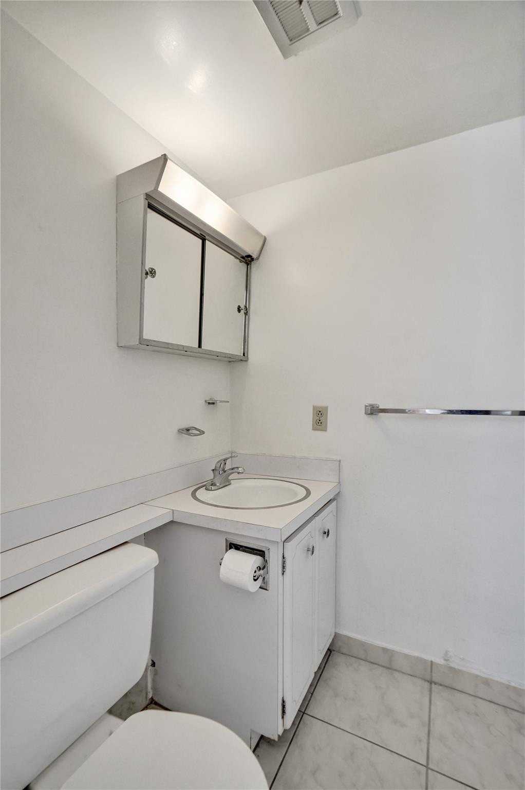 412 S Cypress Road 202