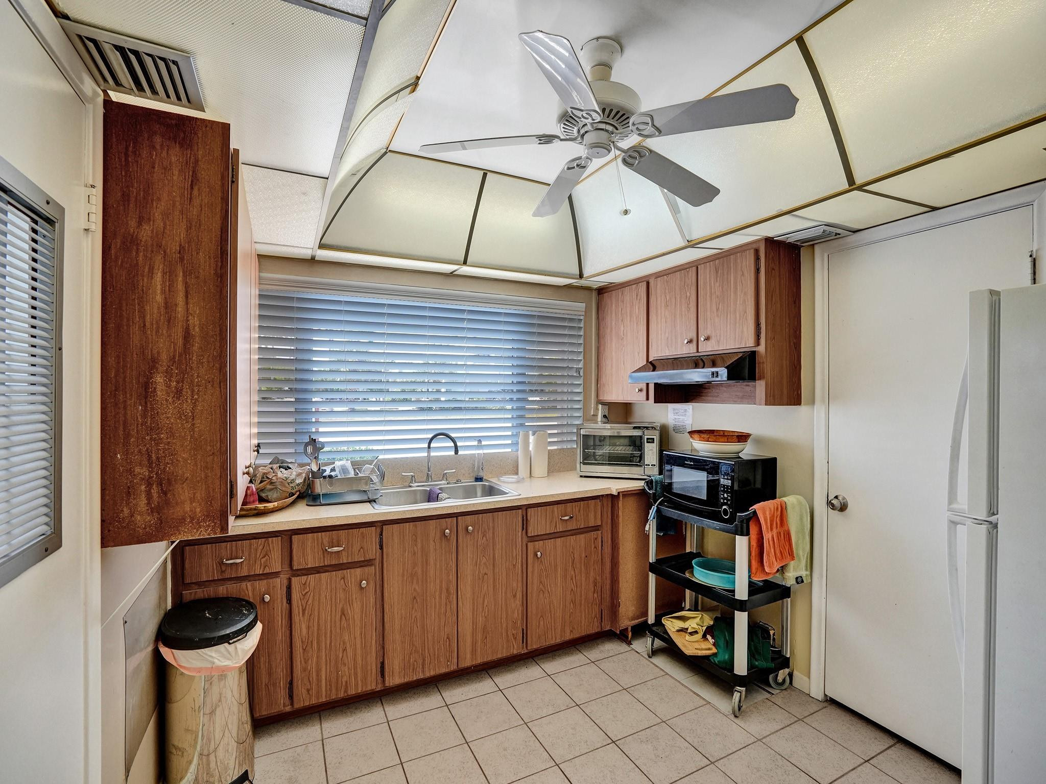 412 S Cypress Road 202