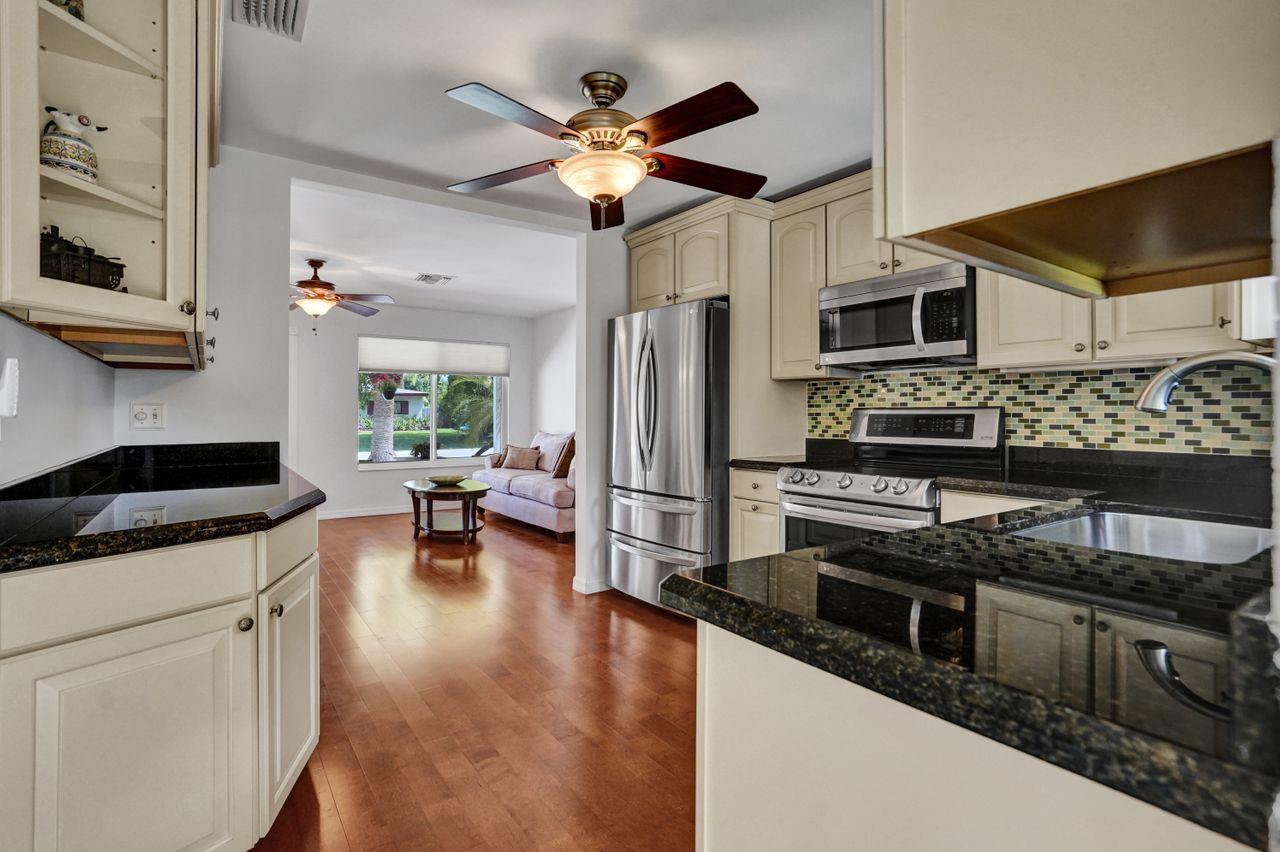 1210 NW 46th St