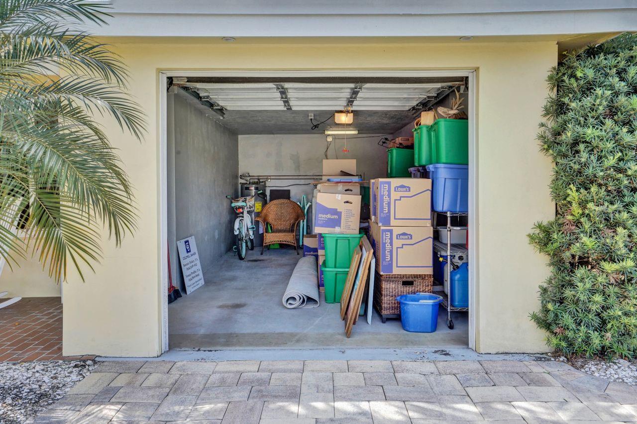 1210 NW 46th St