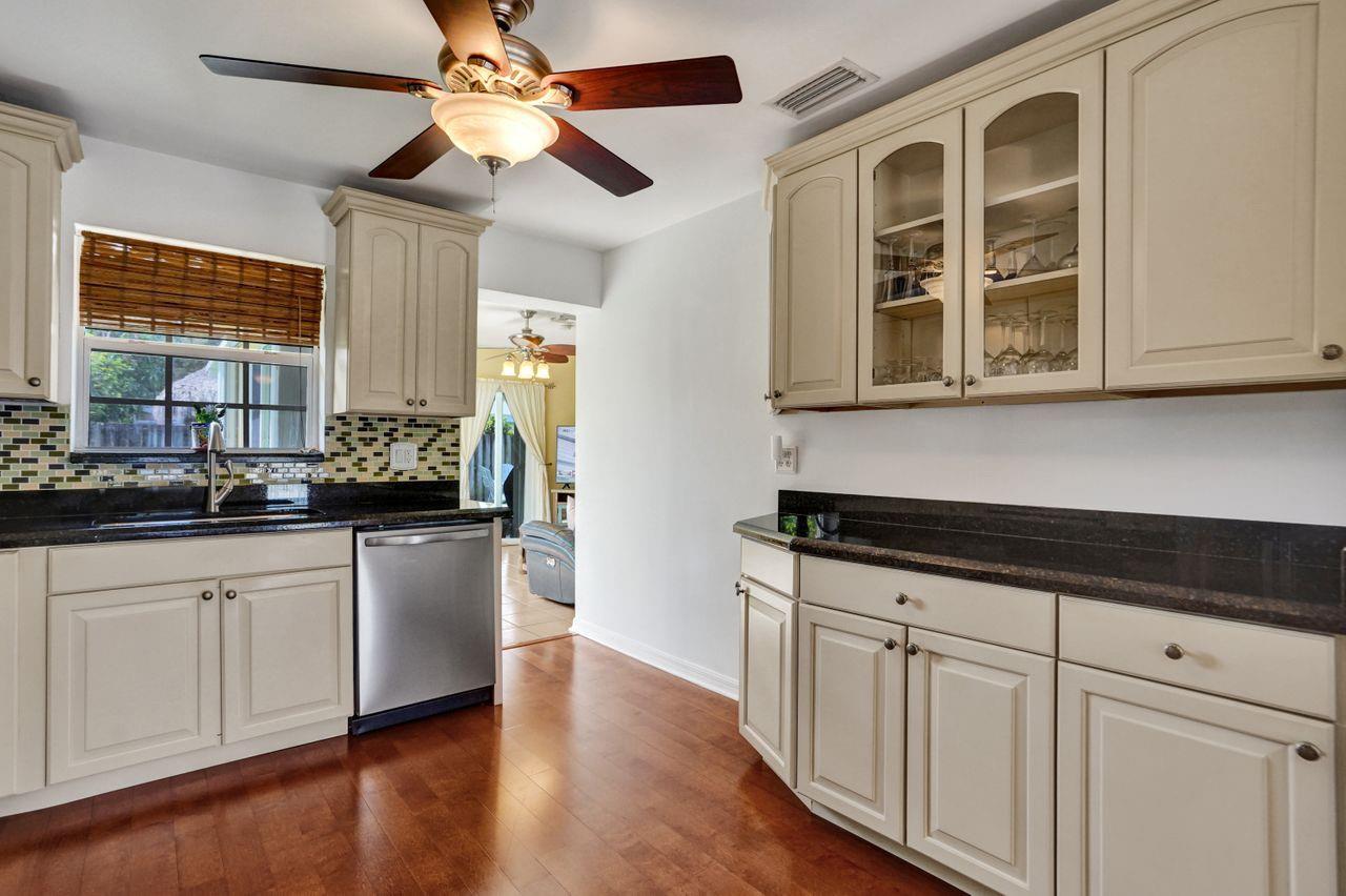 1210 NW 46th St