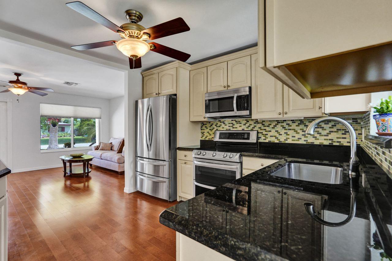 1210 NW 46th St