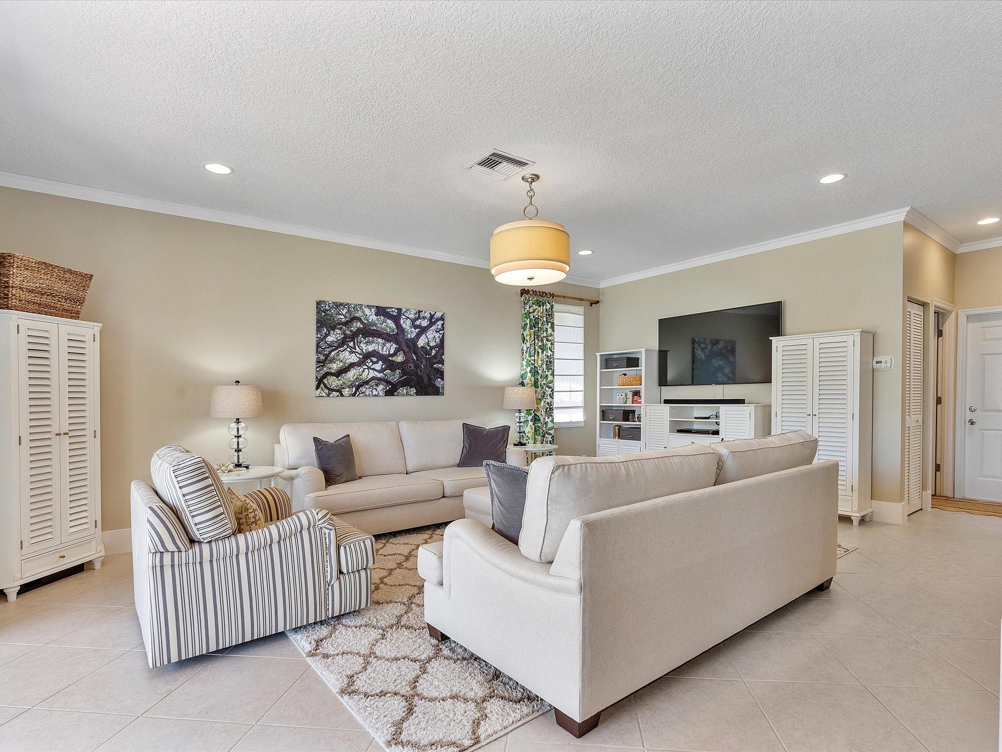 430 Cambridge Dr