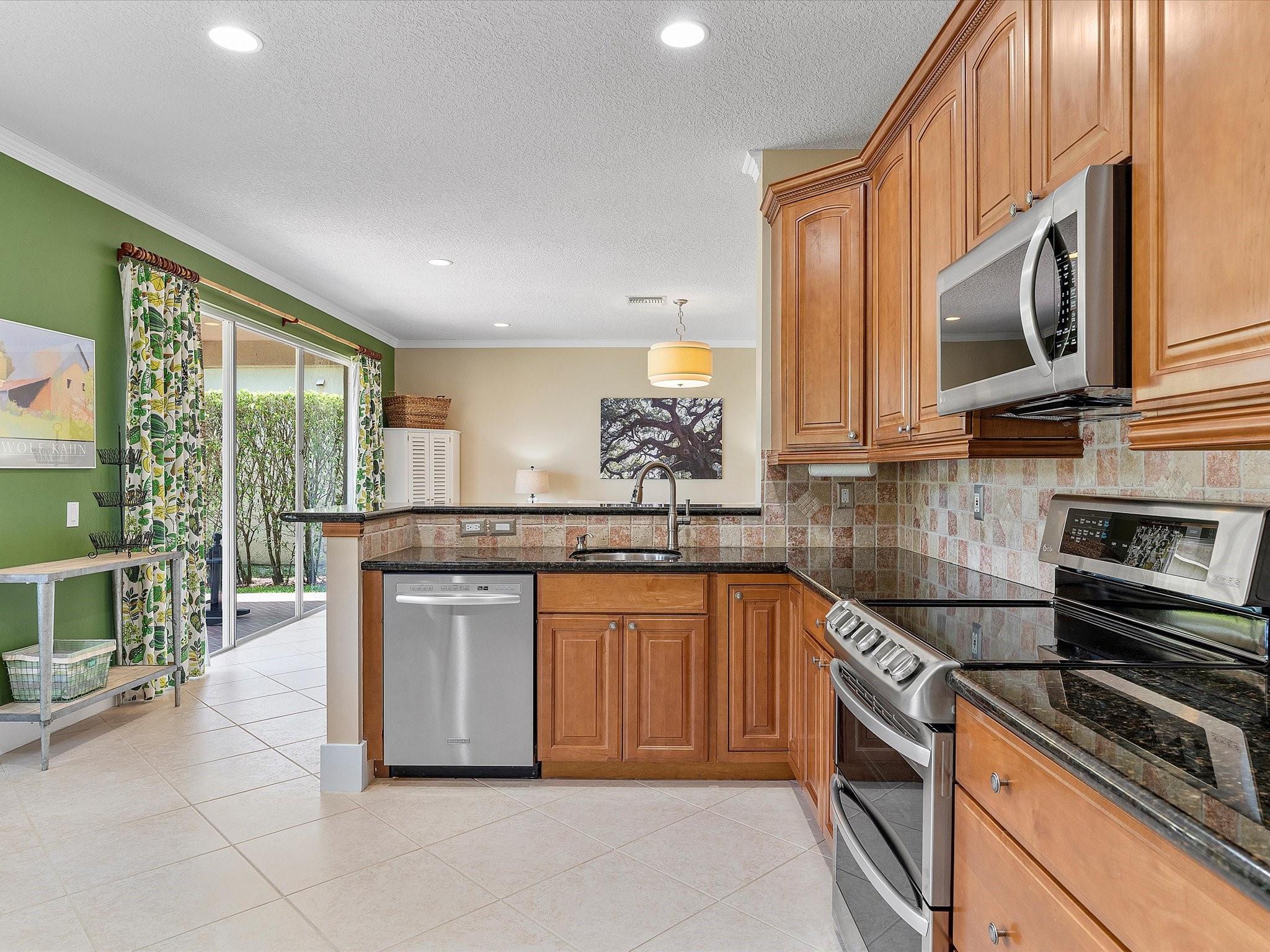430 Cambridge Dr