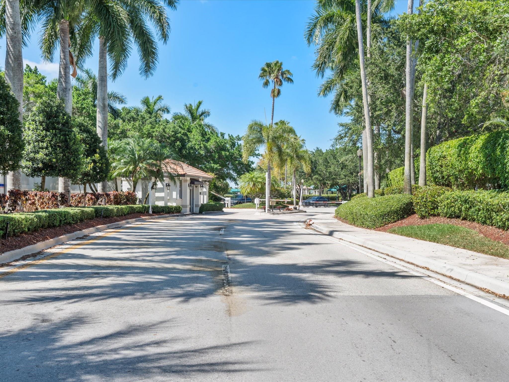 430 Cambridge Dr