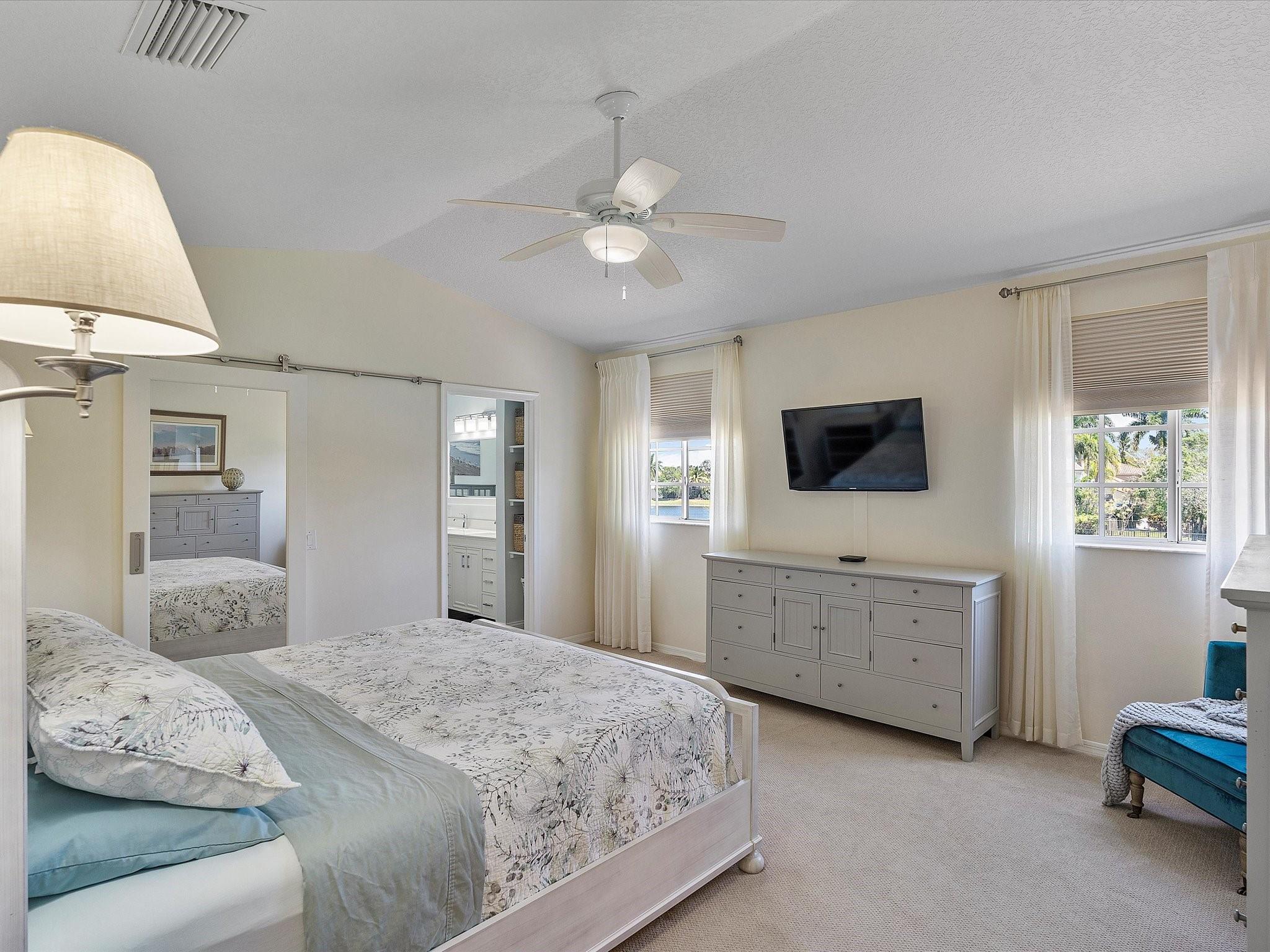 430 Cambridge Dr