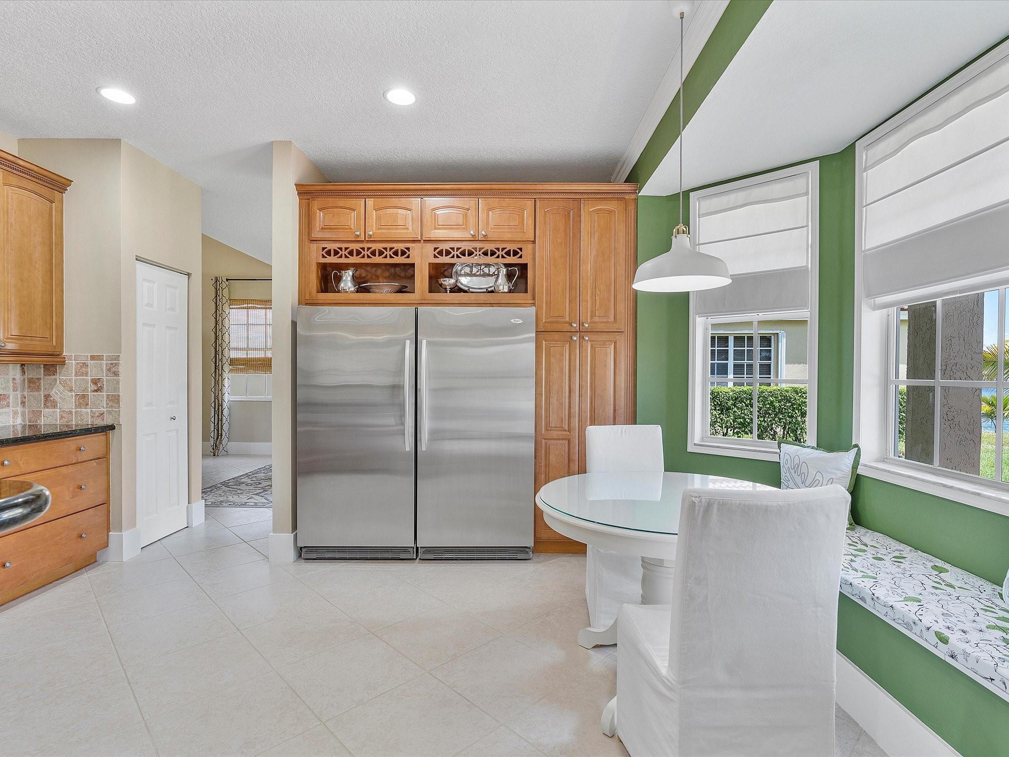 430 Cambridge Dr