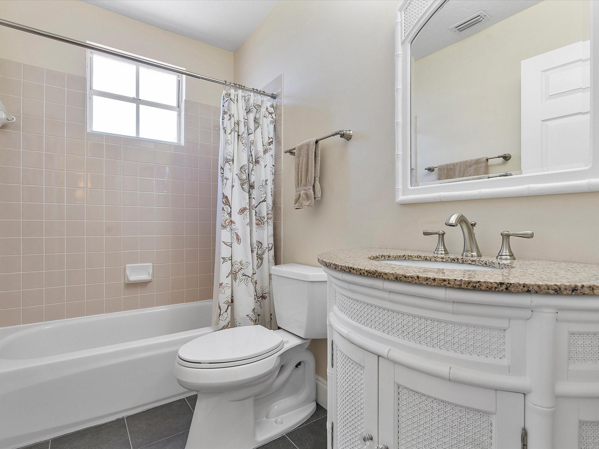 430 Cambridge Dr