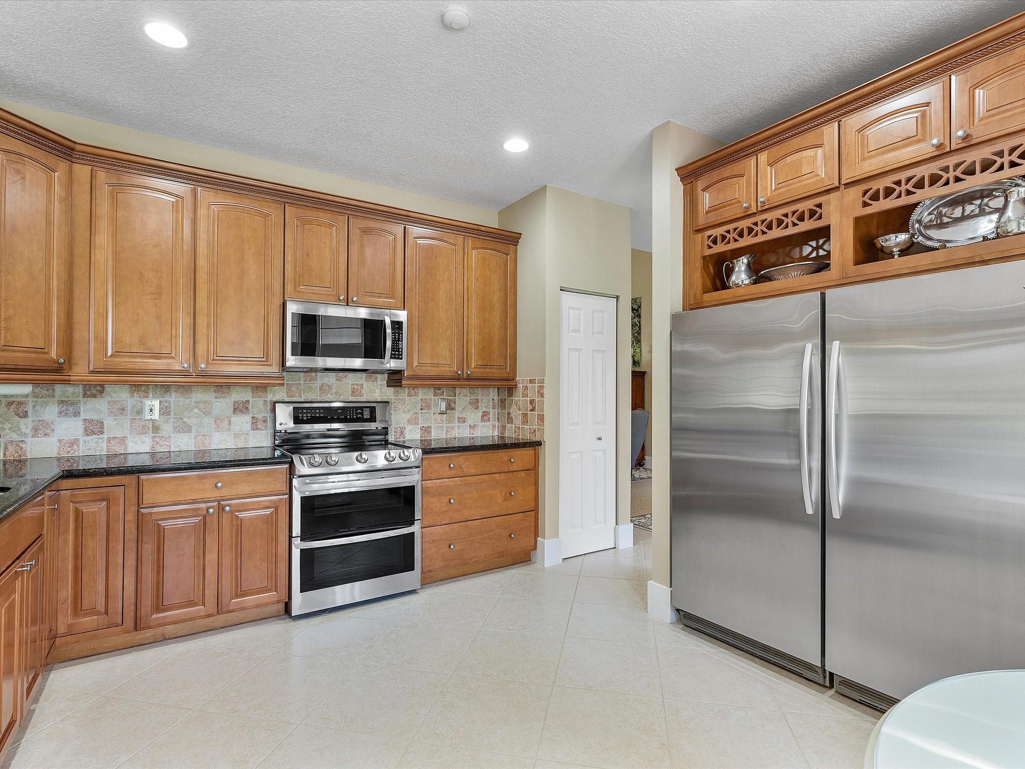 430 Cambridge Dr