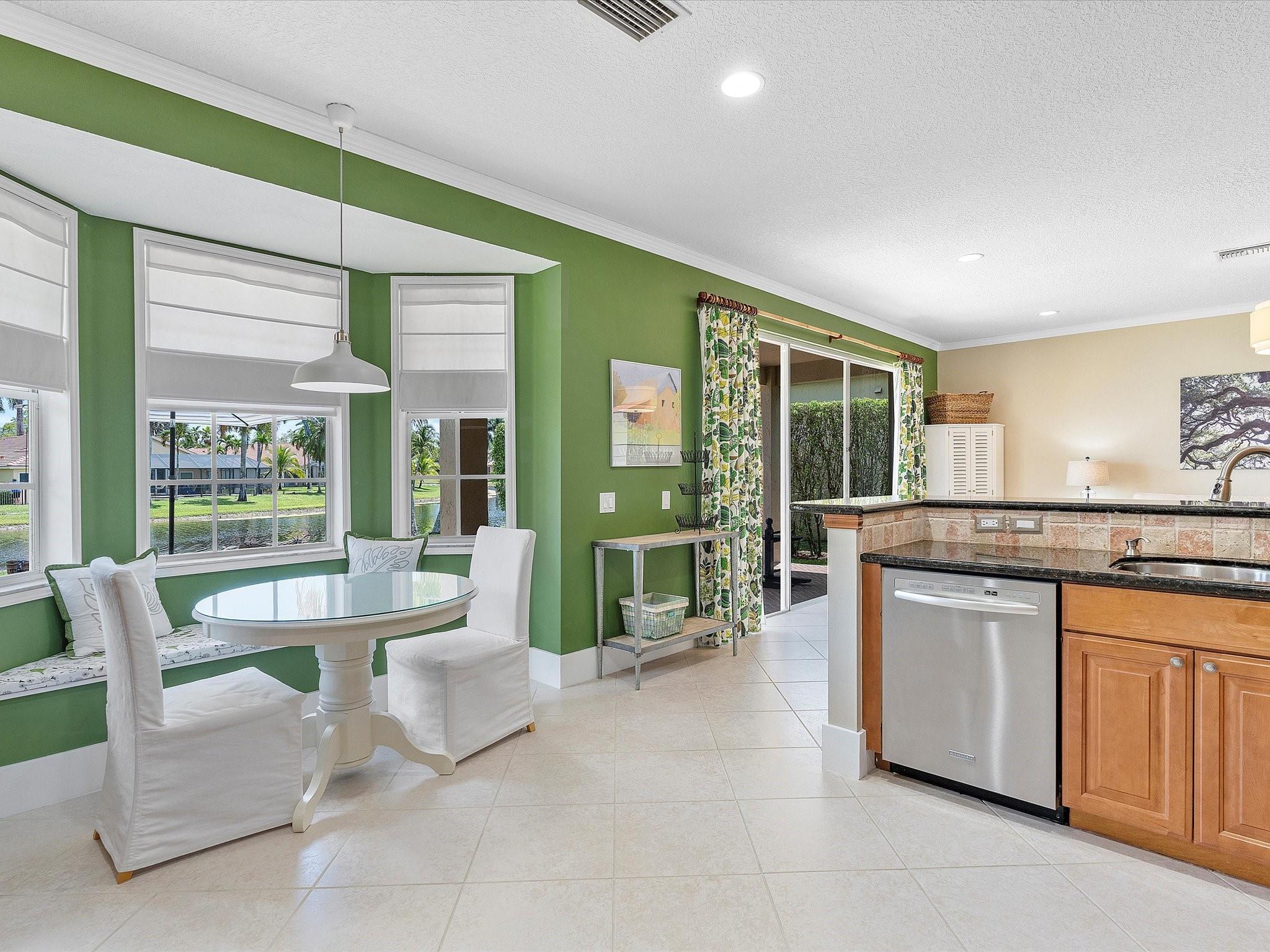 430 Cambridge Dr