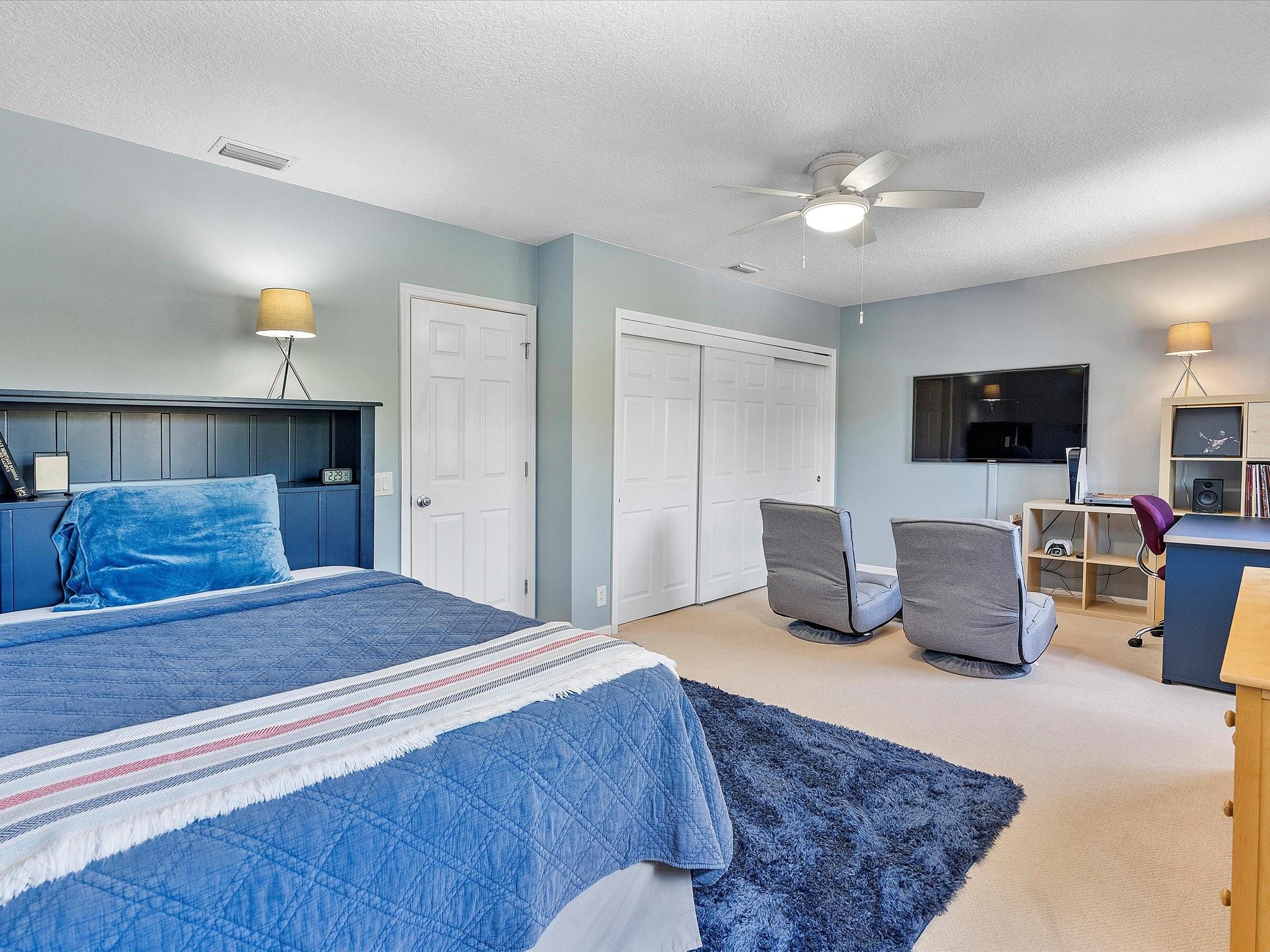 430 Cambridge Dr