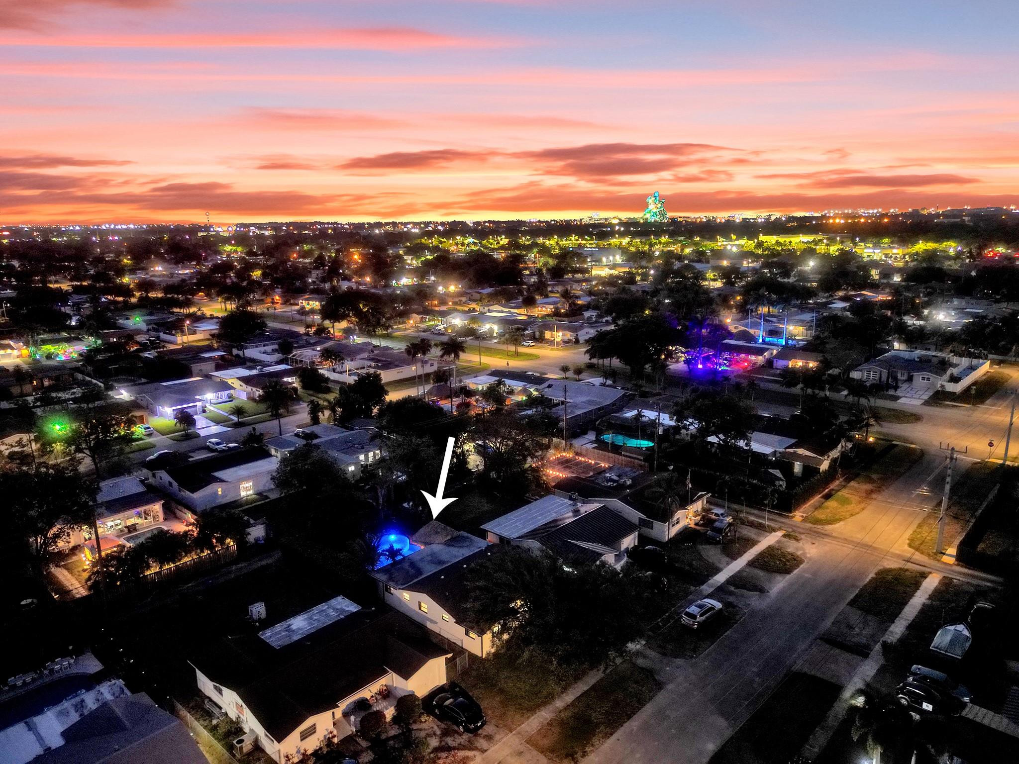 2006 N 48th Ave