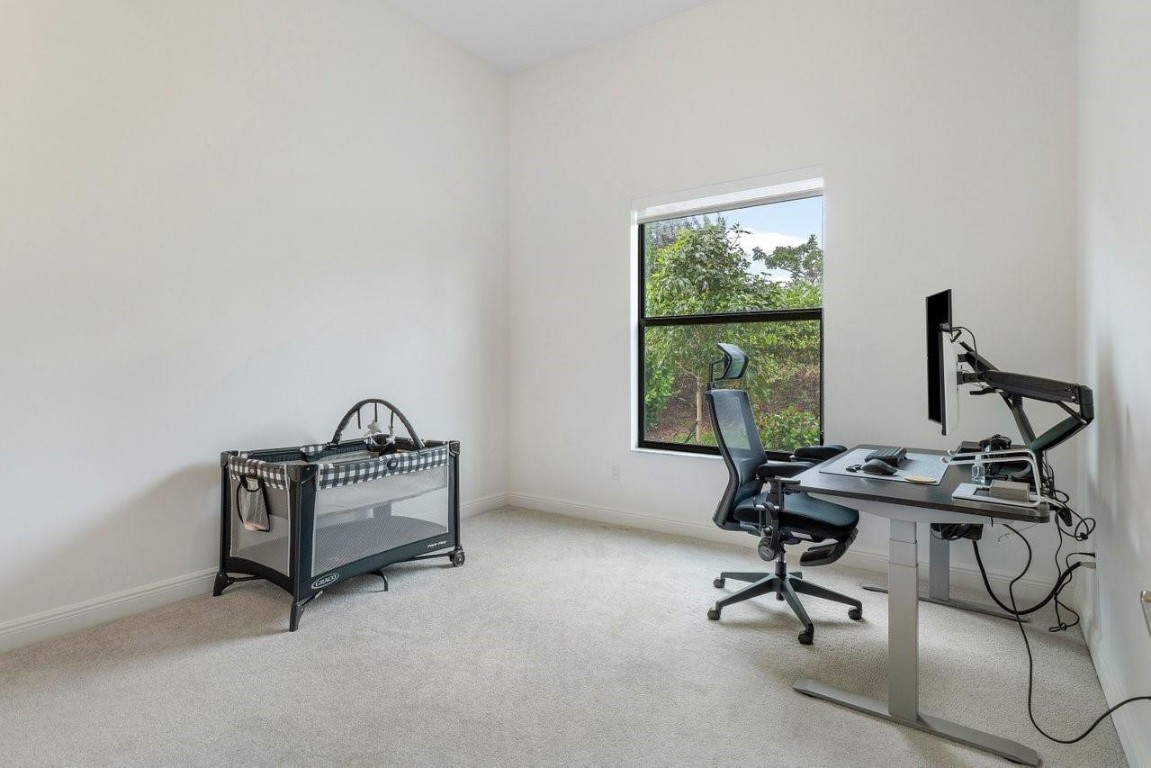 11905 N Baypoint Cir