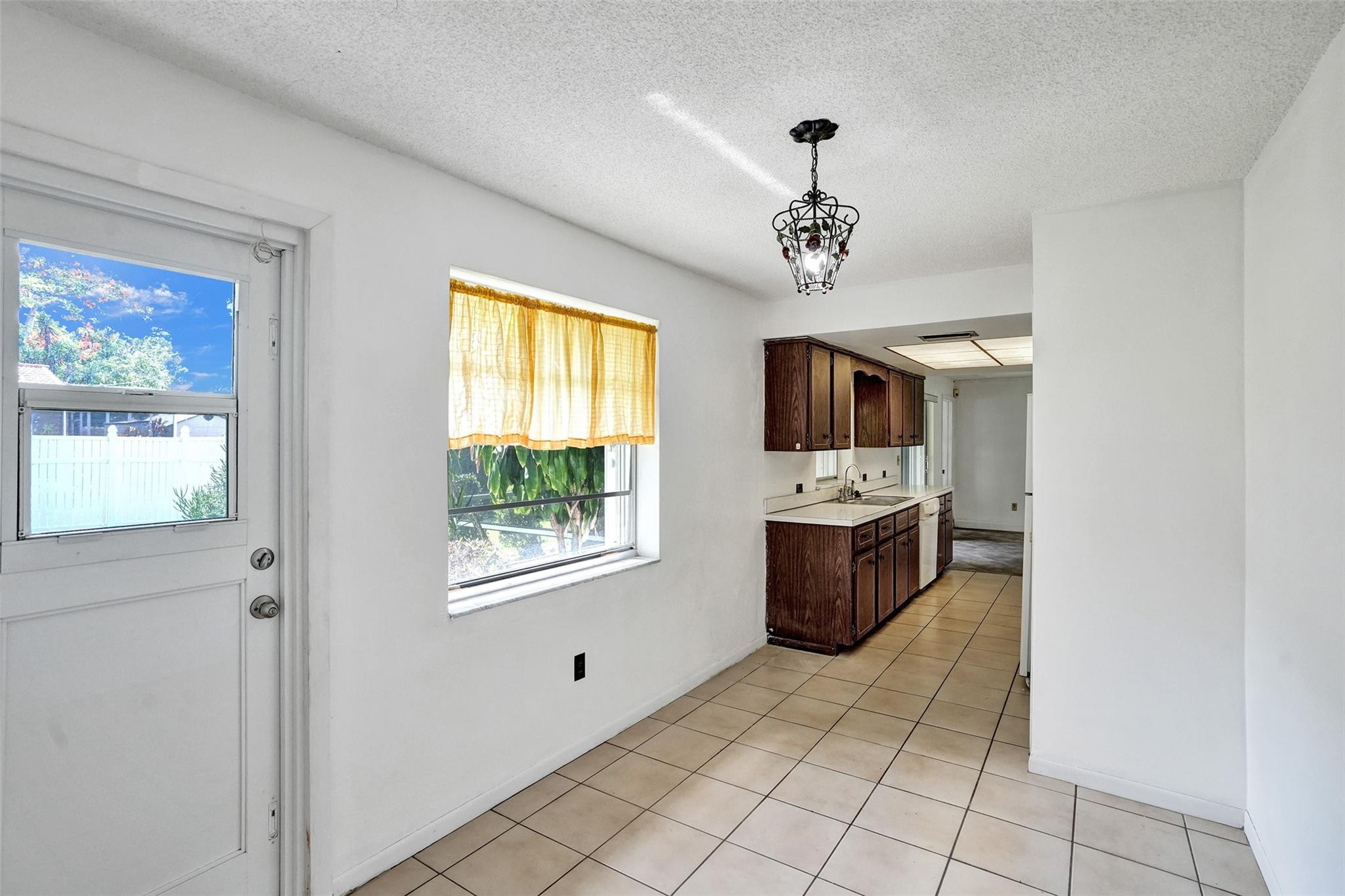 3700 NW 82nd Ter