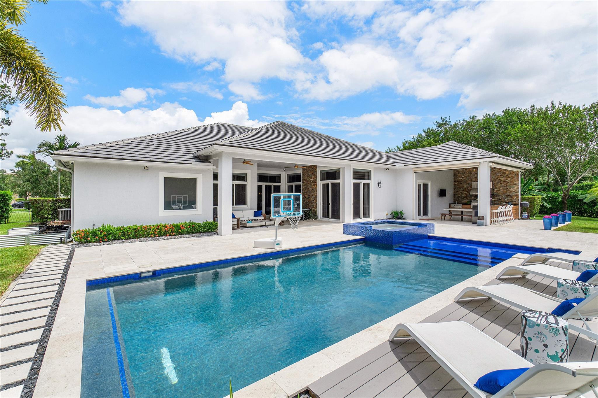14640 S Jockey Cir