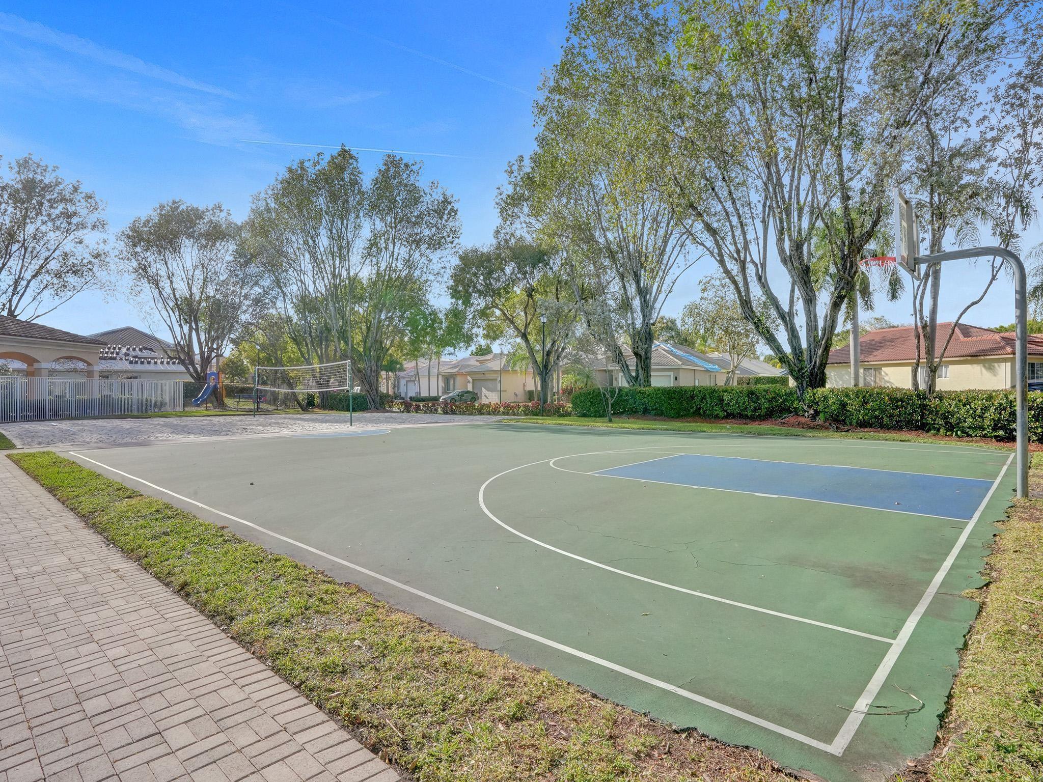 5116 Heron Pl