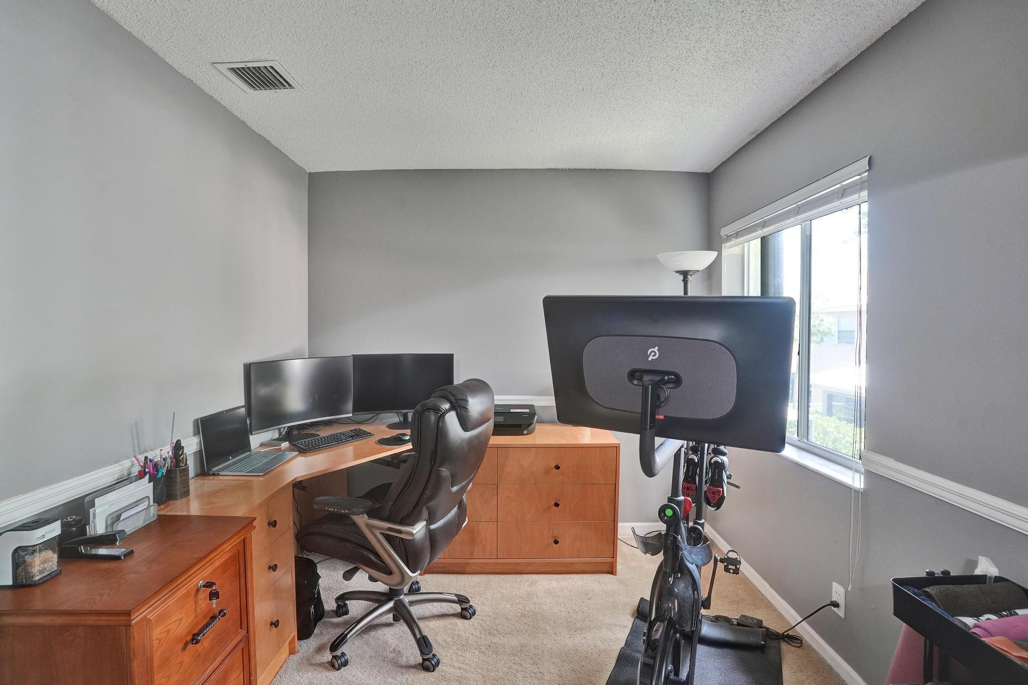 5116 Heron Pl