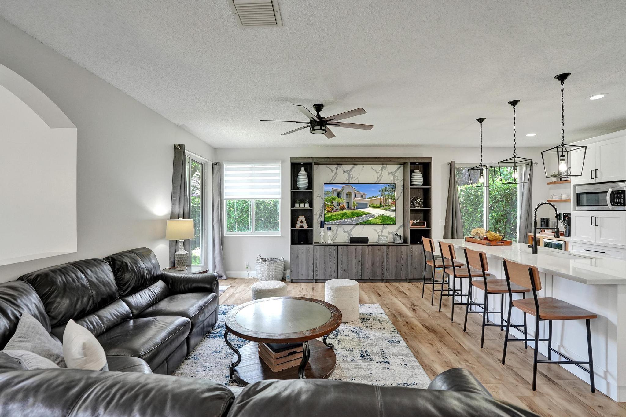 5116 Heron Pl