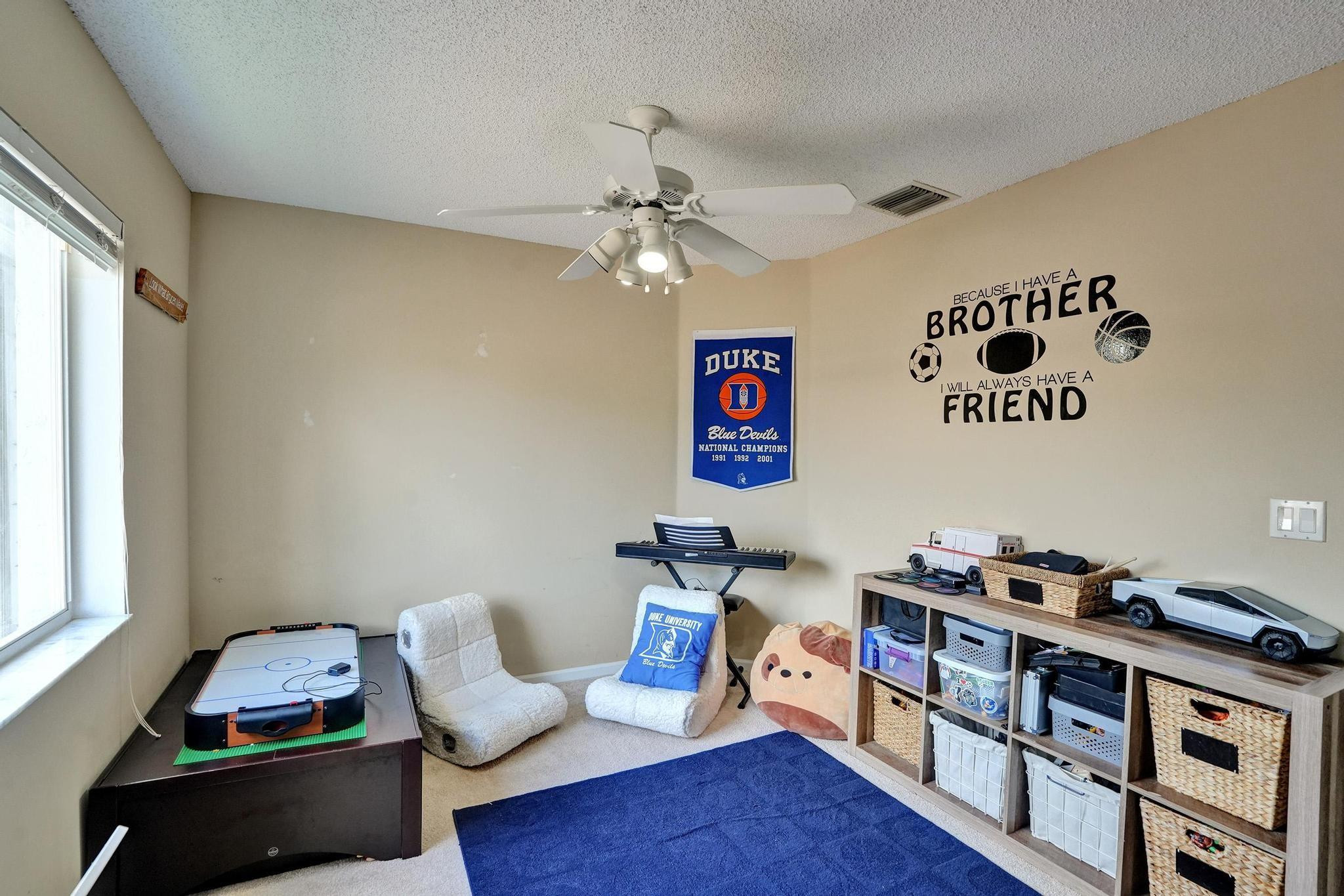 5116 Heron Pl