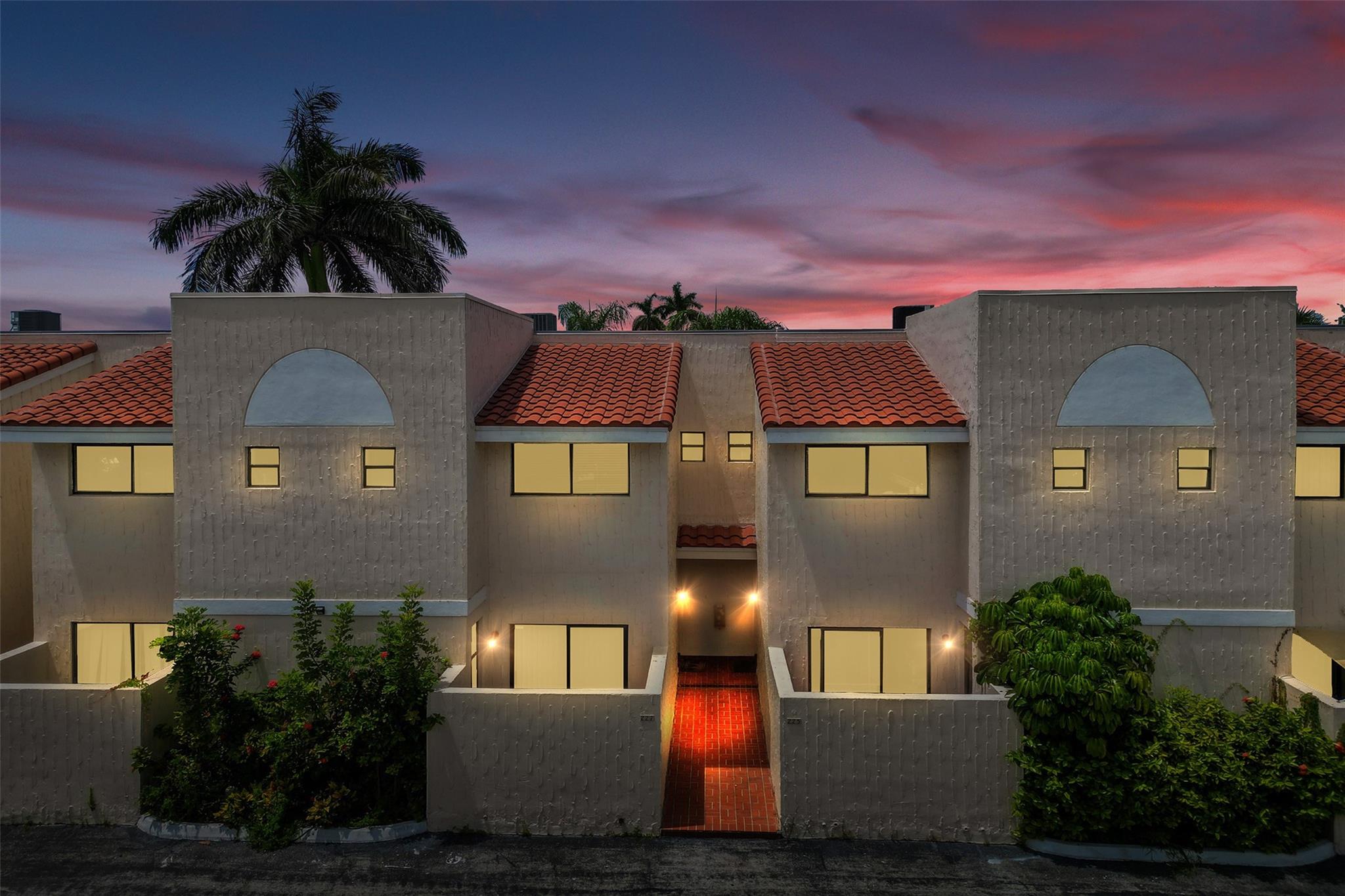 227 SE 11th Ave 227