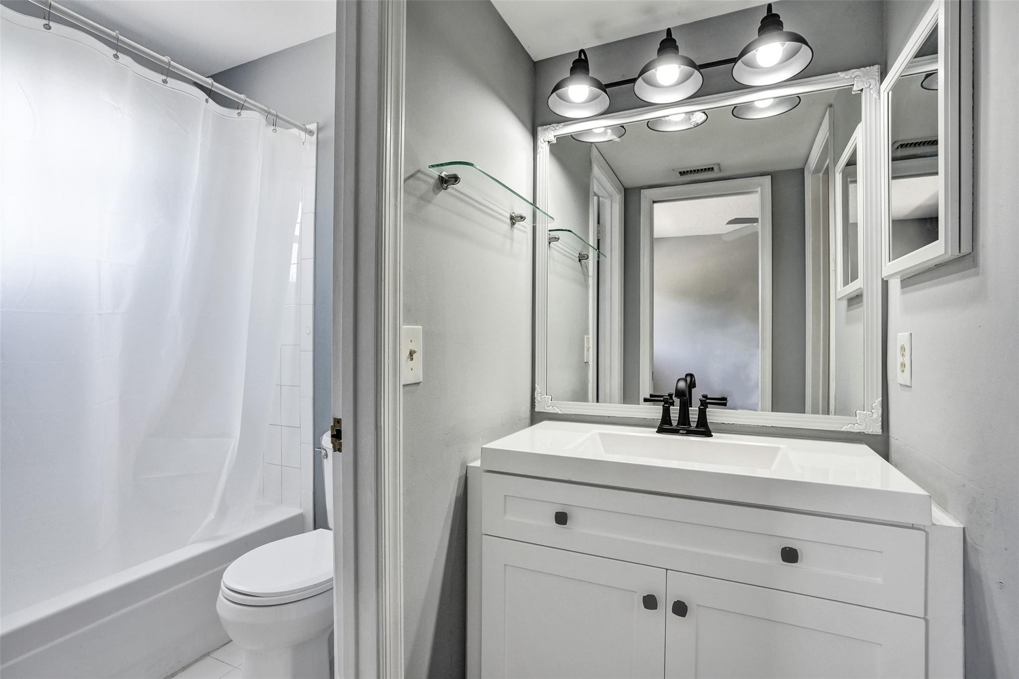 227 SE 11th Ave 227