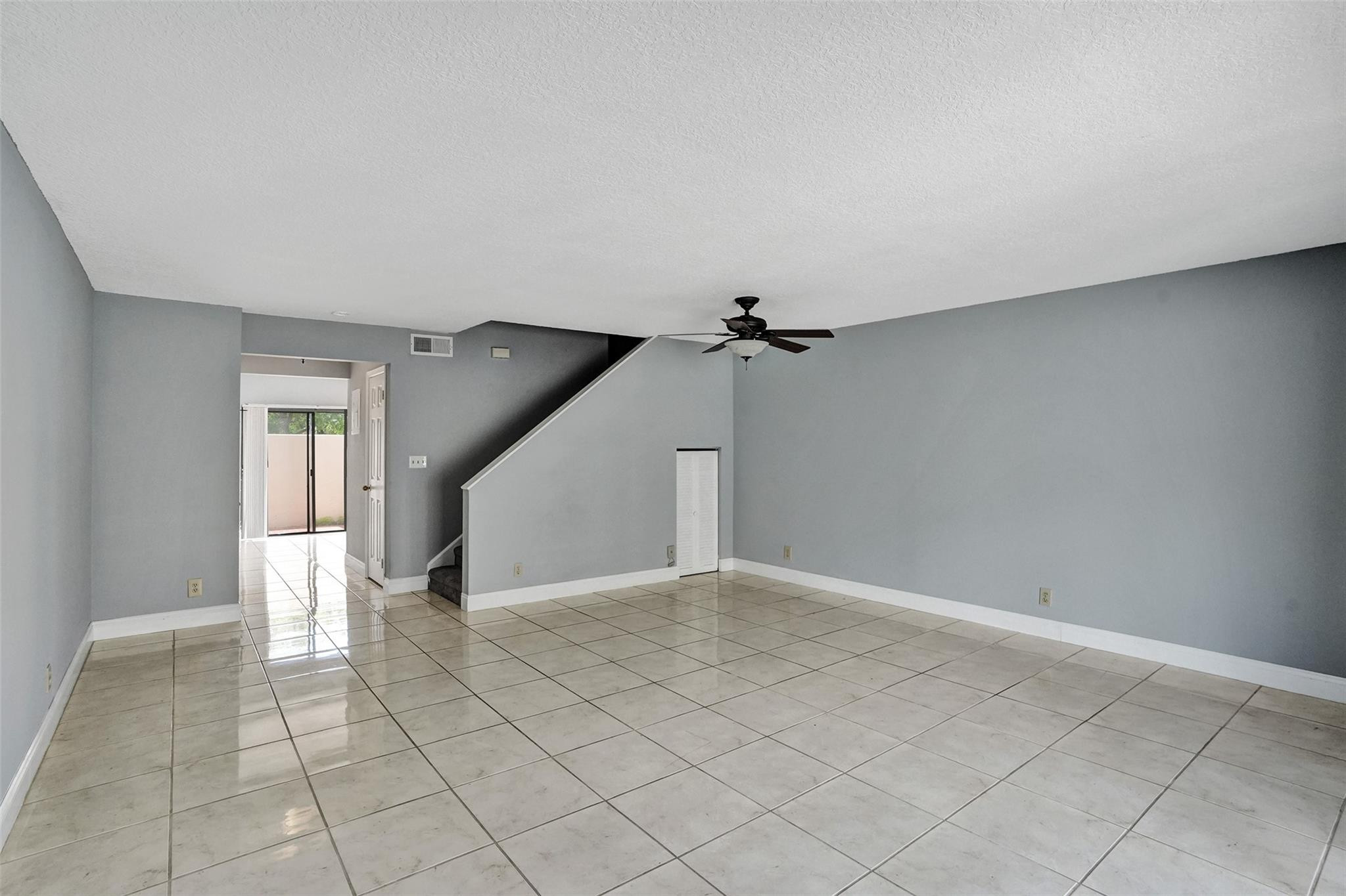 227 SE 11th Ave 227