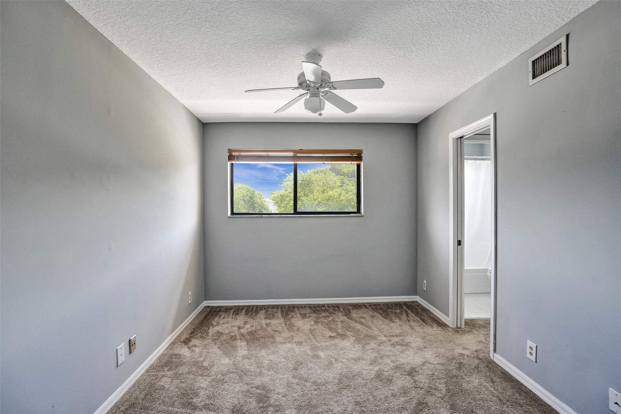 227 SE 11th Ave 227