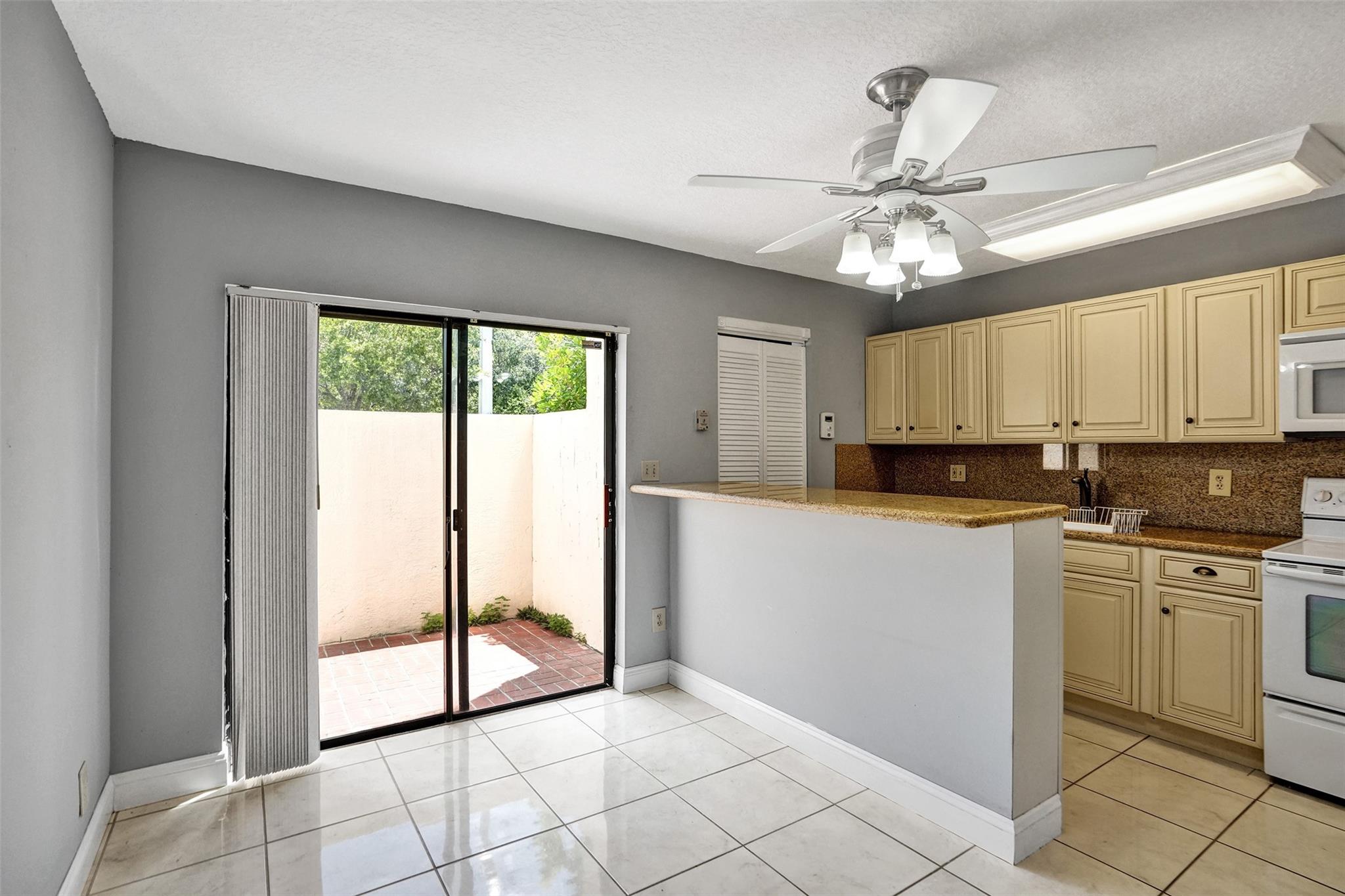 227 SE 11th Ave 227