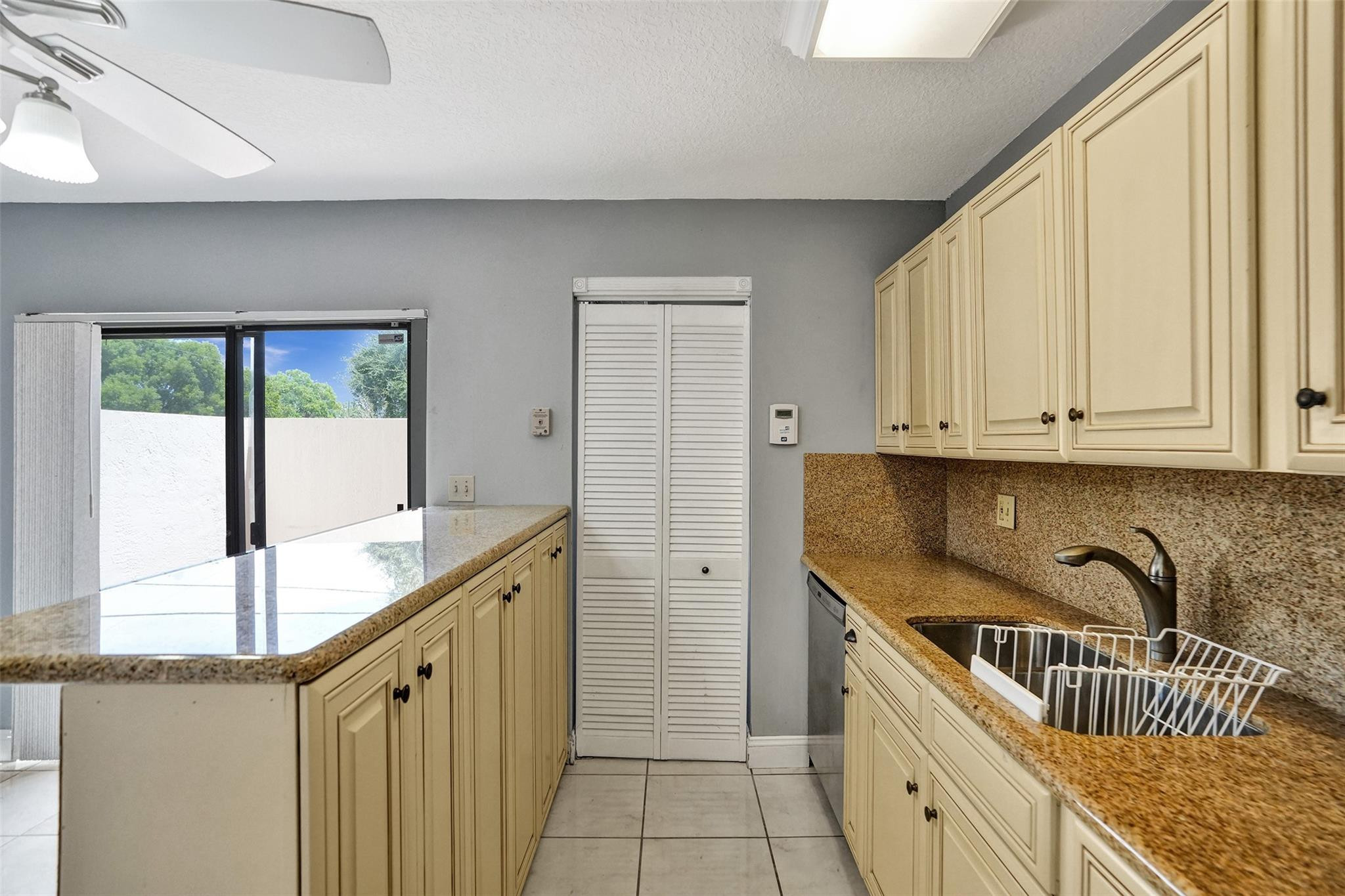 227 SE 11th Ave 227