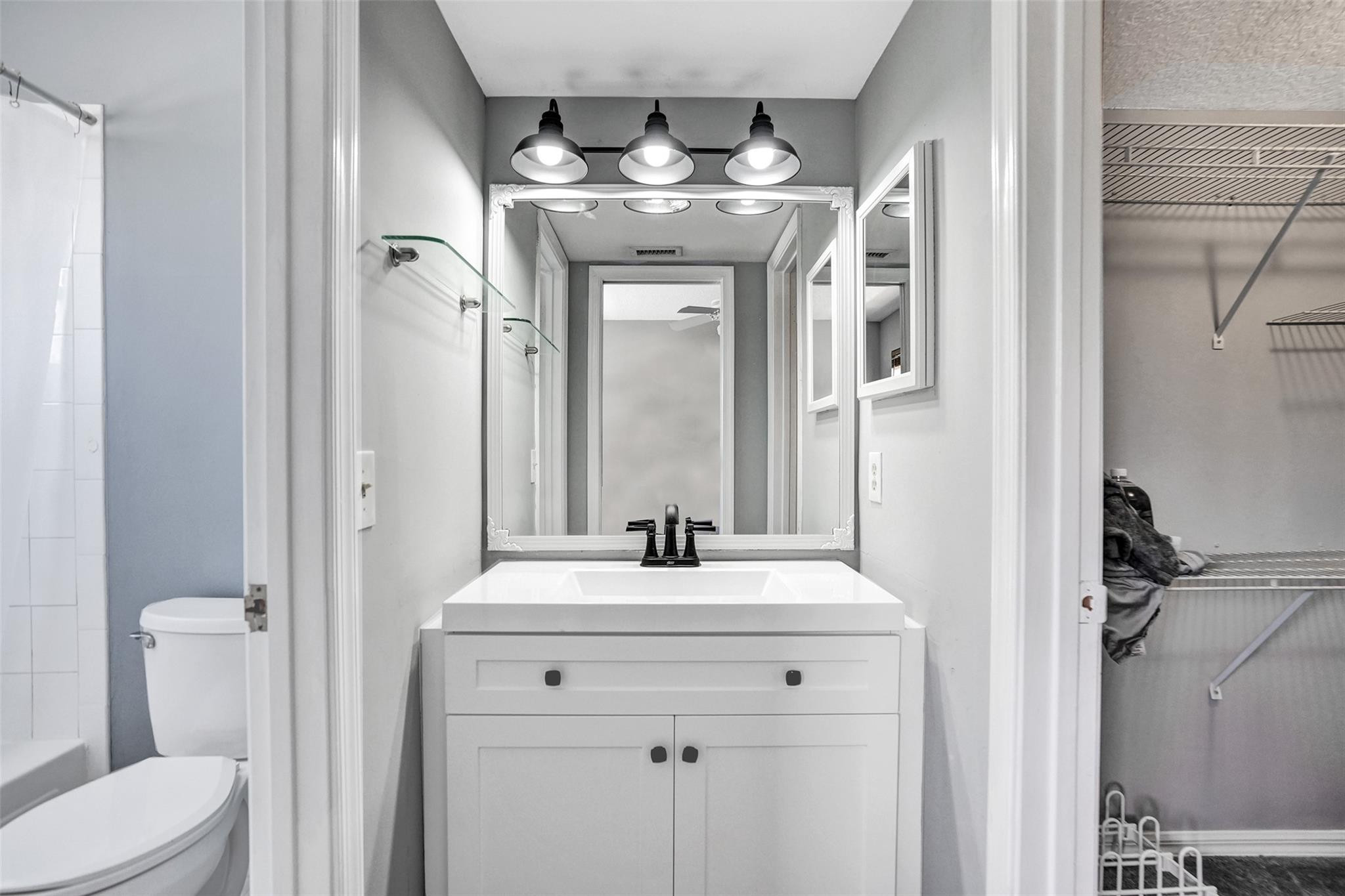 227 SE 11th Ave 227