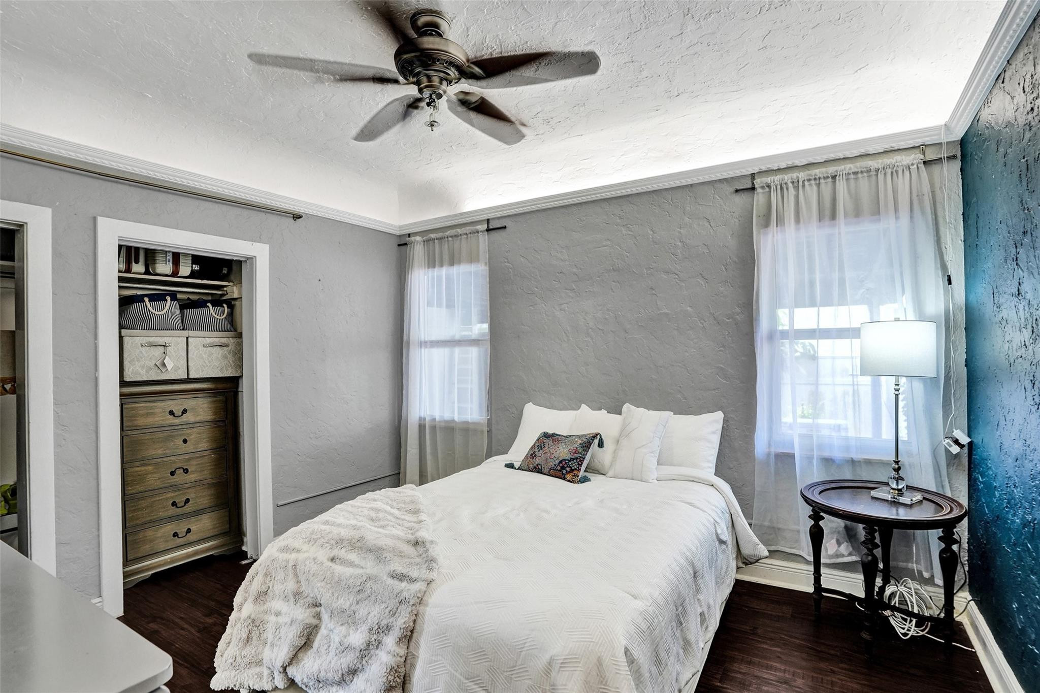 1004 Avon Rd