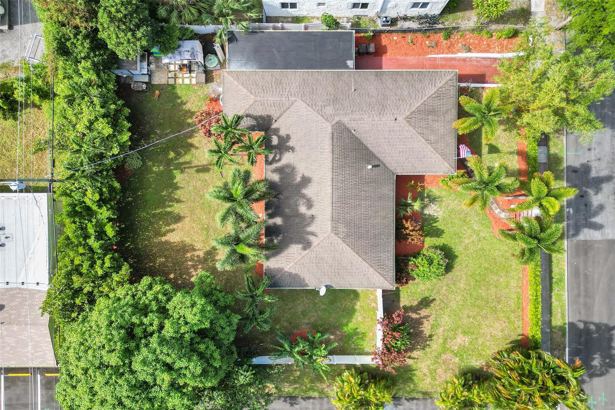 1004 Avon Rd