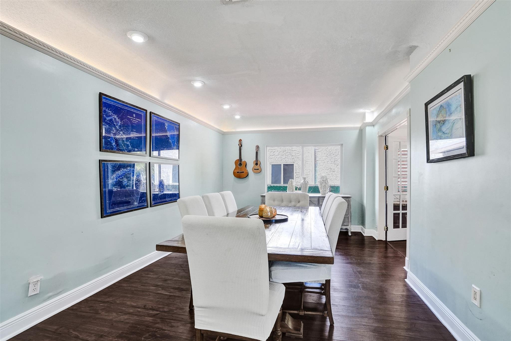 1004 Avon Rd