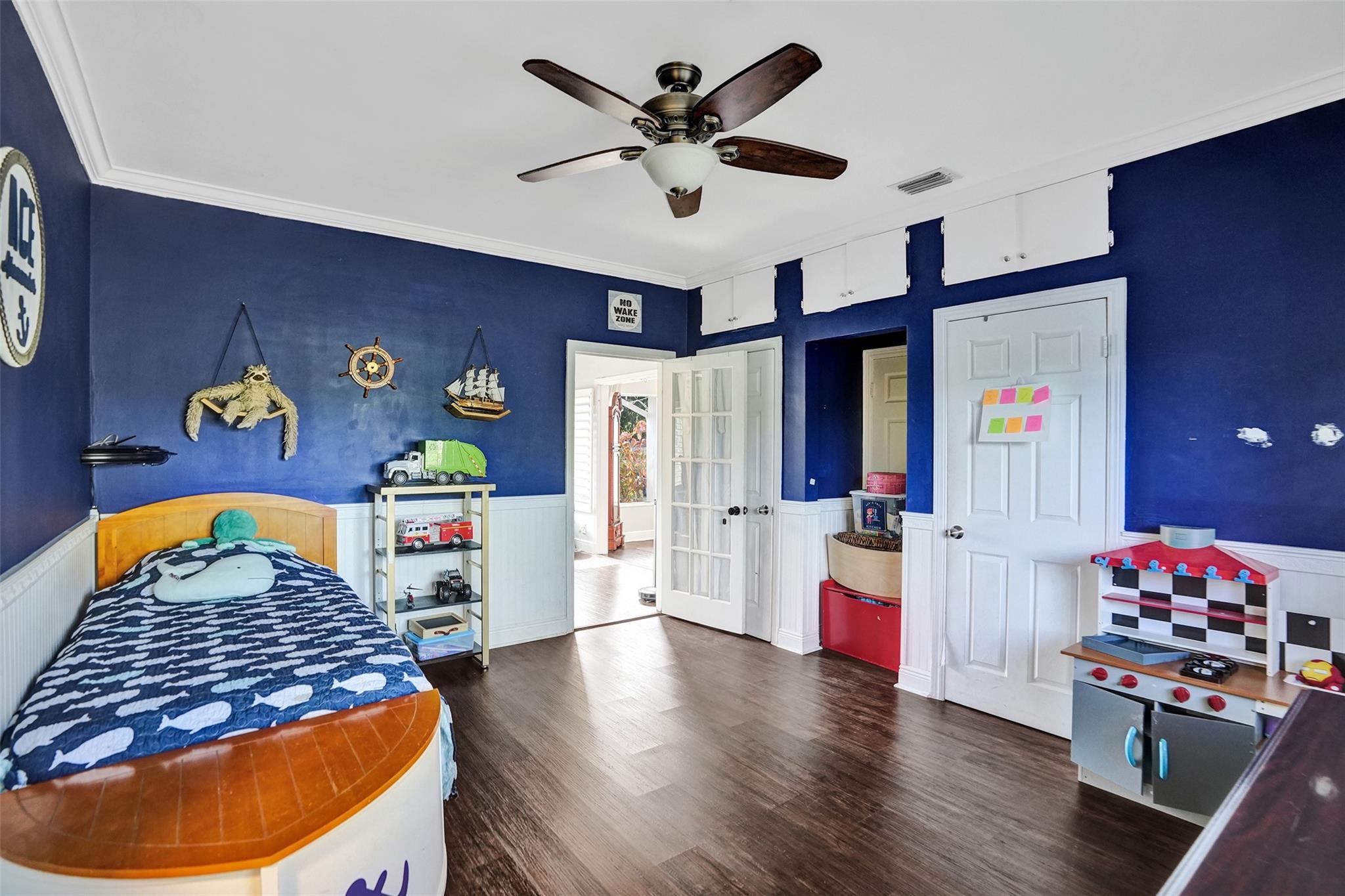1004 Avon Rd