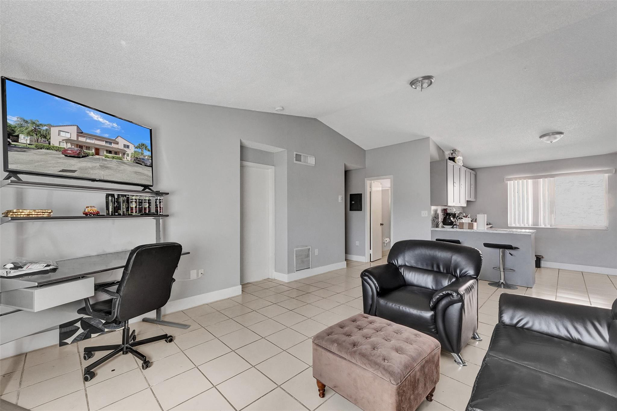8041 Lake Dr 201