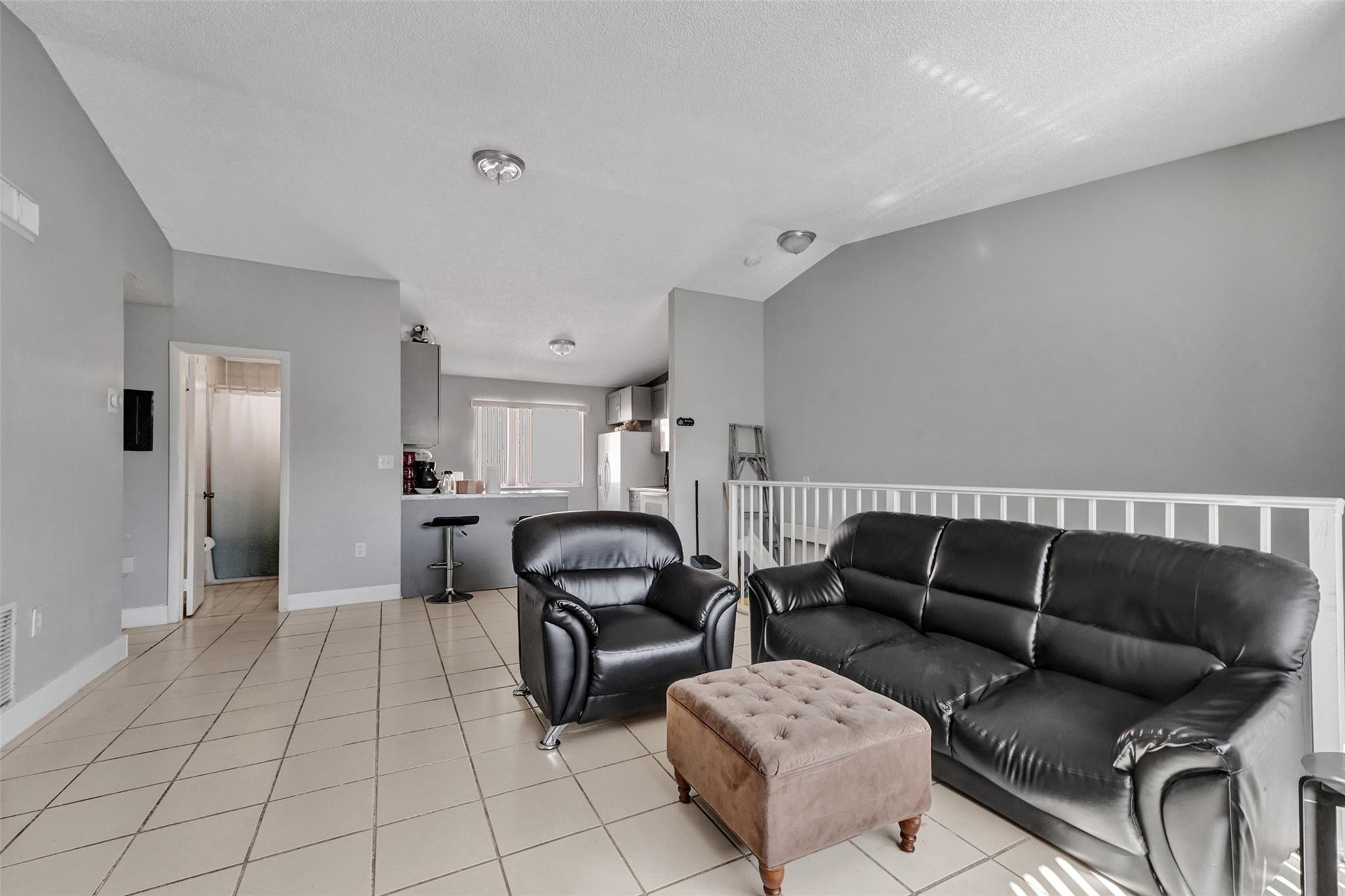 8041 Lake Dr 201