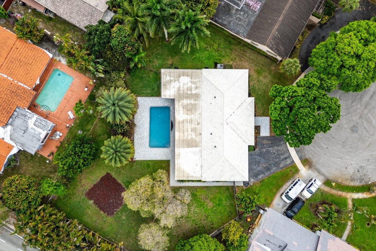1200 SW 68th Ave